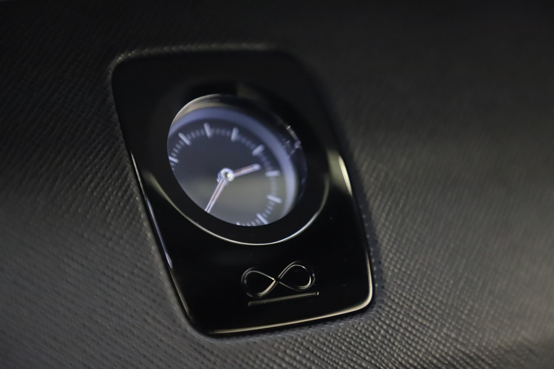 New-2020-Rolls-Royce-Cullinan-Black-Badge