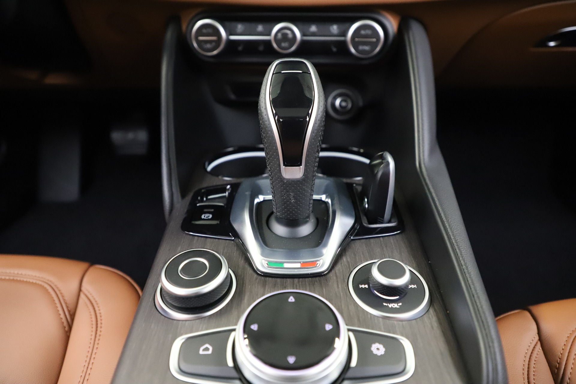 New-2020-Alfa-Romeo-Giulia-Ti-Q4