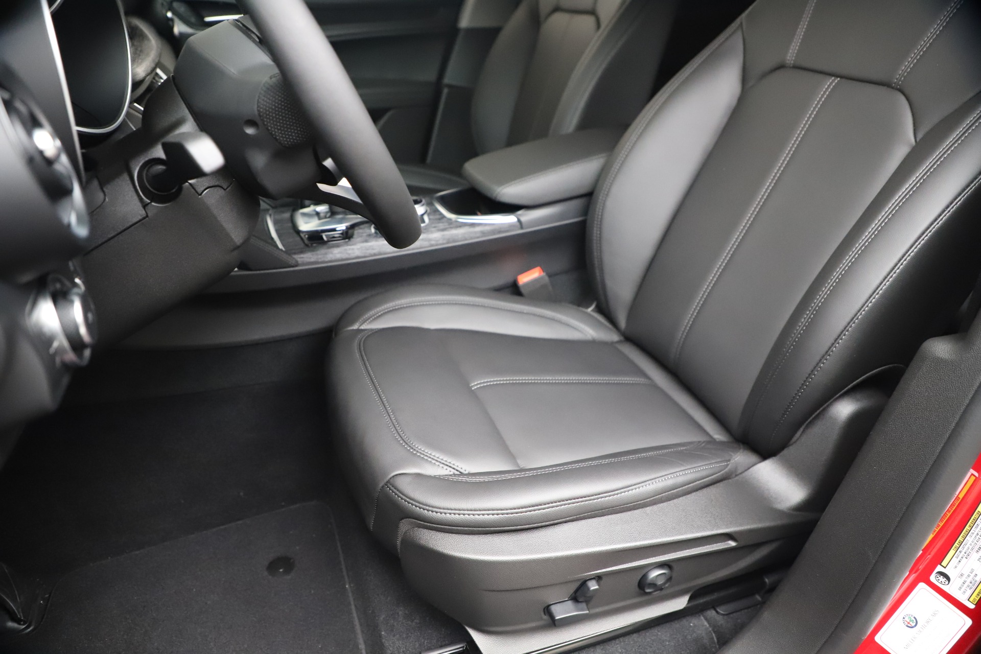 New-2020-Alfa-Romeo-Stelvio-Q4