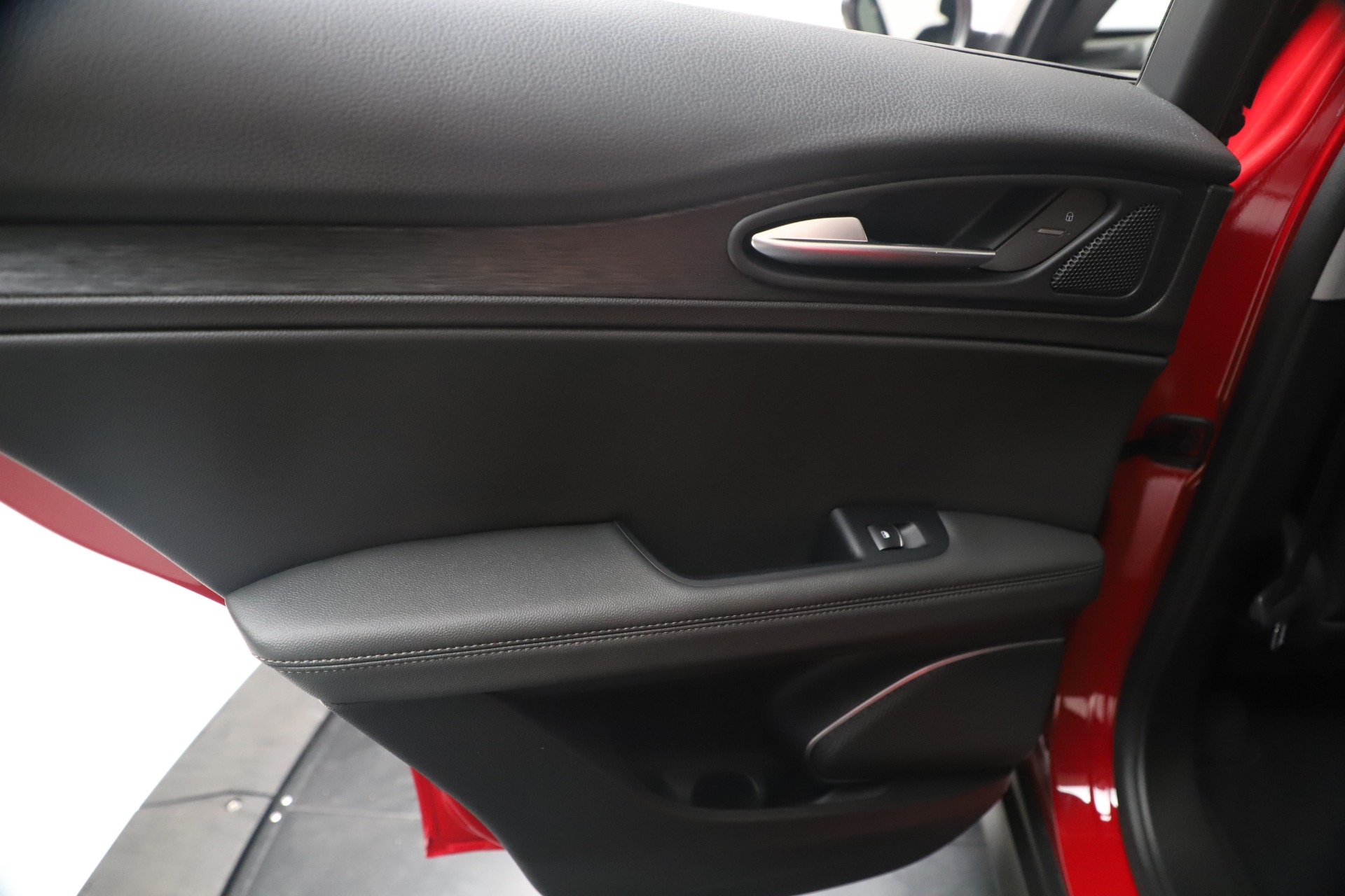 New-2020-Alfa-Romeo-Stelvio-Q4