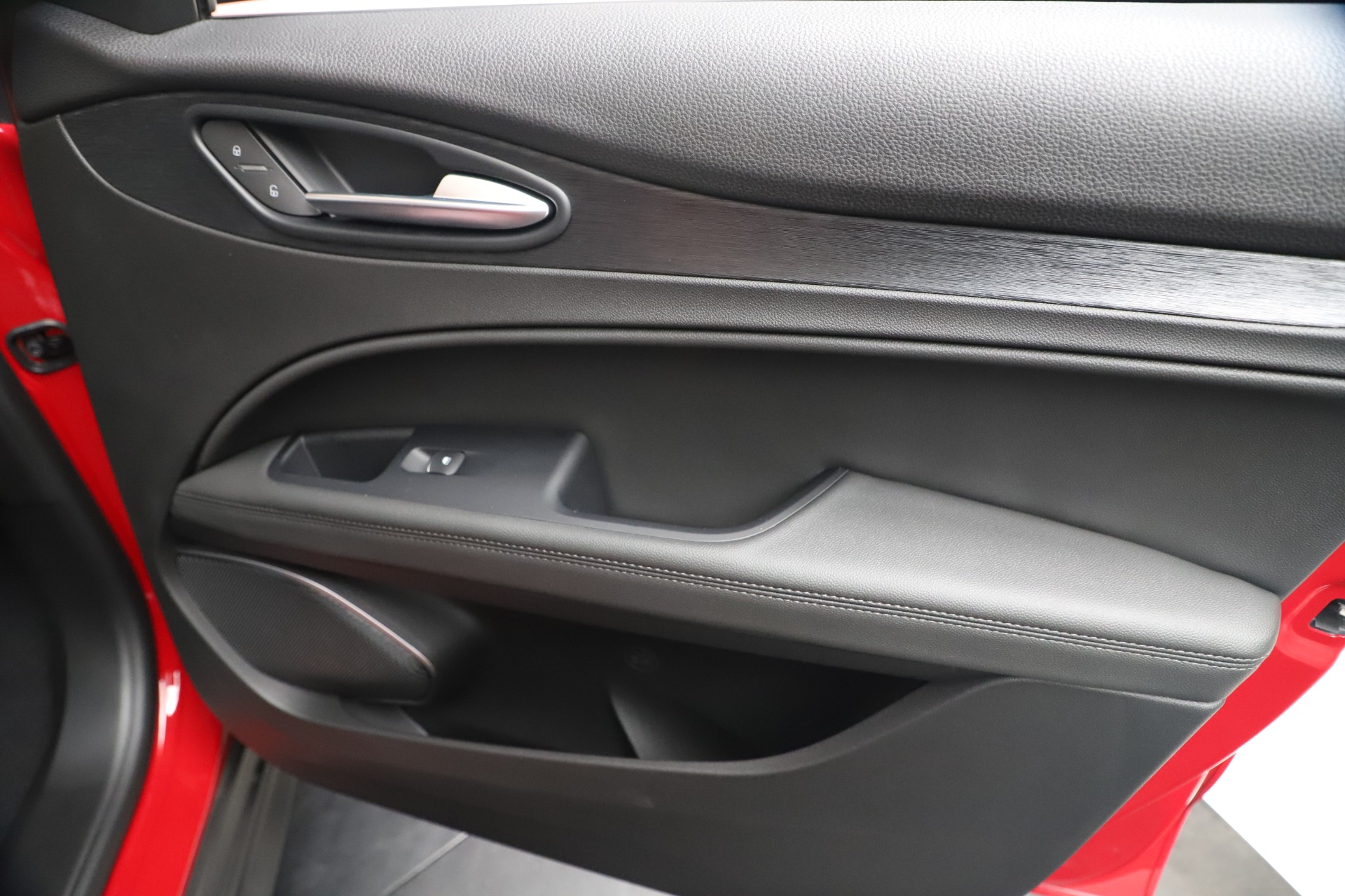 New-2020-Alfa-Romeo-Stelvio-Q4