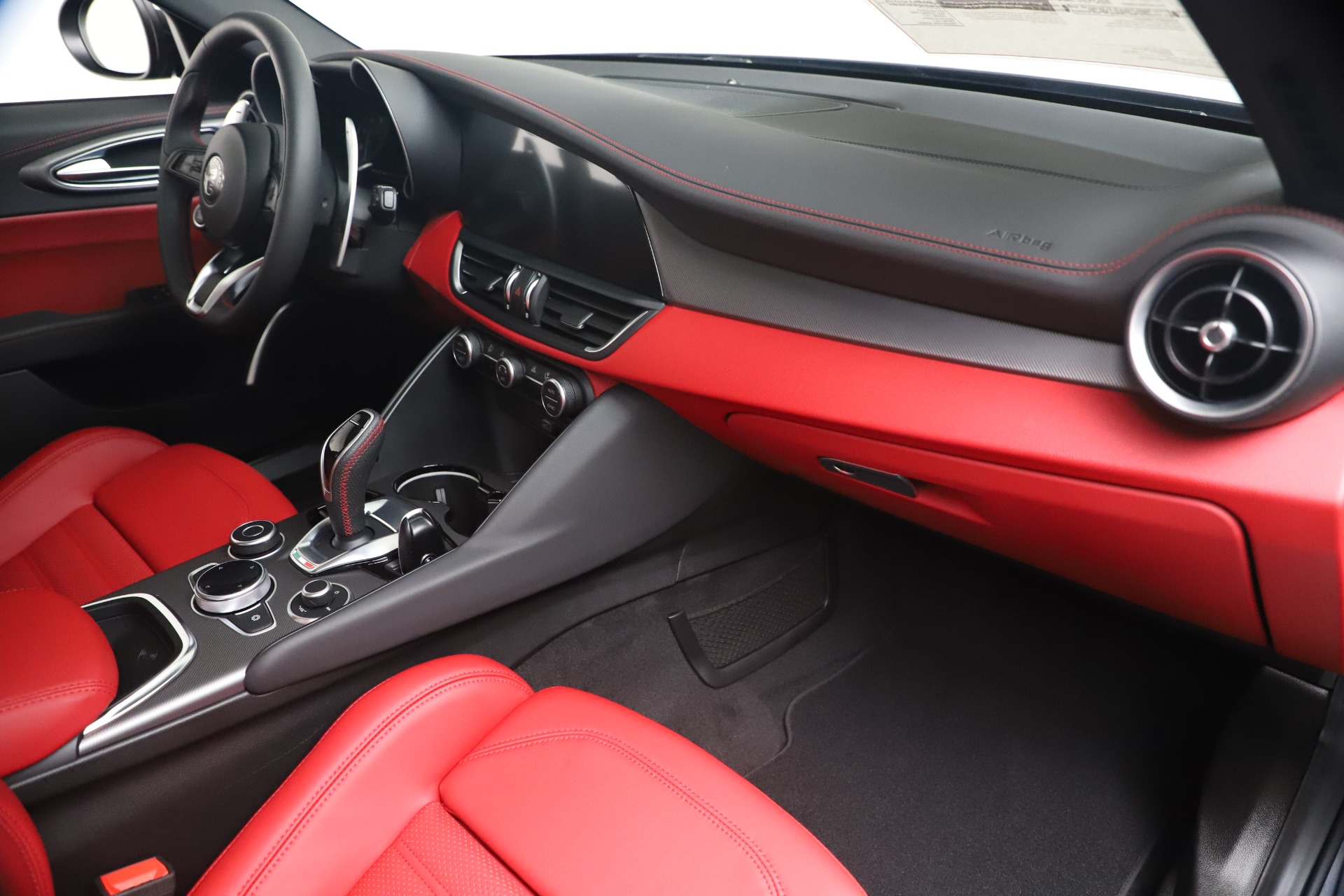 New-2020-Alfa-Romeo-Giulia-Ti-Sport-Q4