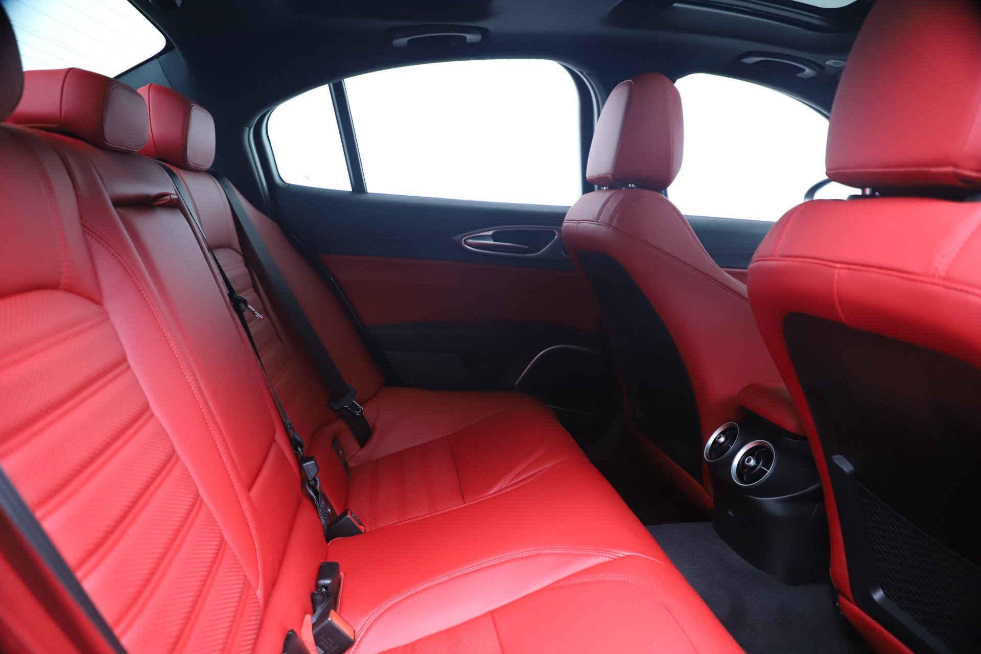 New-2020-Alfa-Romeo-Giulia-Ti-Sport-Q4