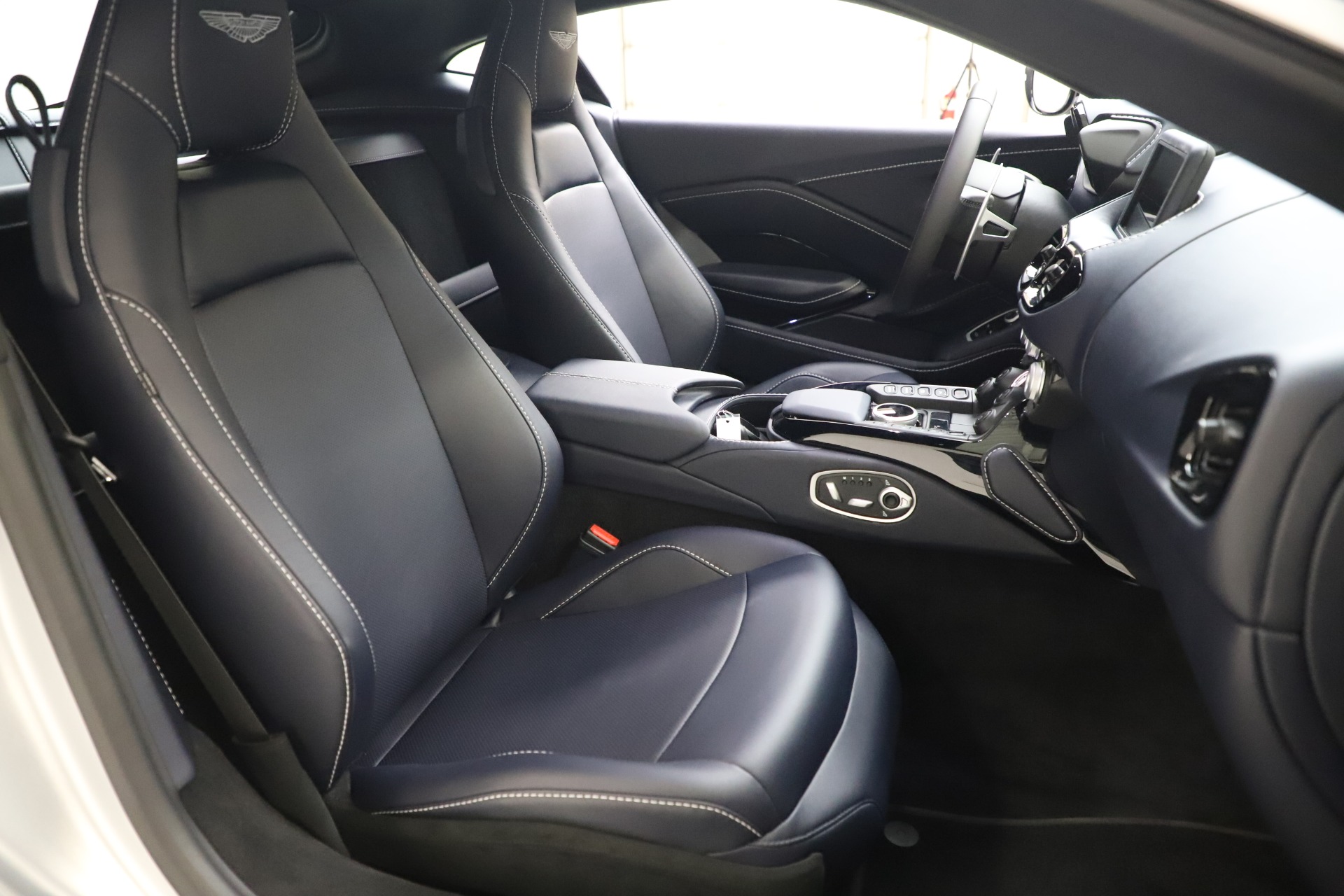 New-2020-Aston-Martin-Vantage-Coupe