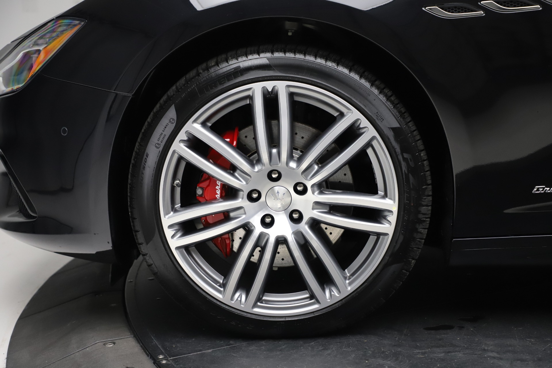 New-2020-Maserati-Ghibli-S-Q4-GranSport