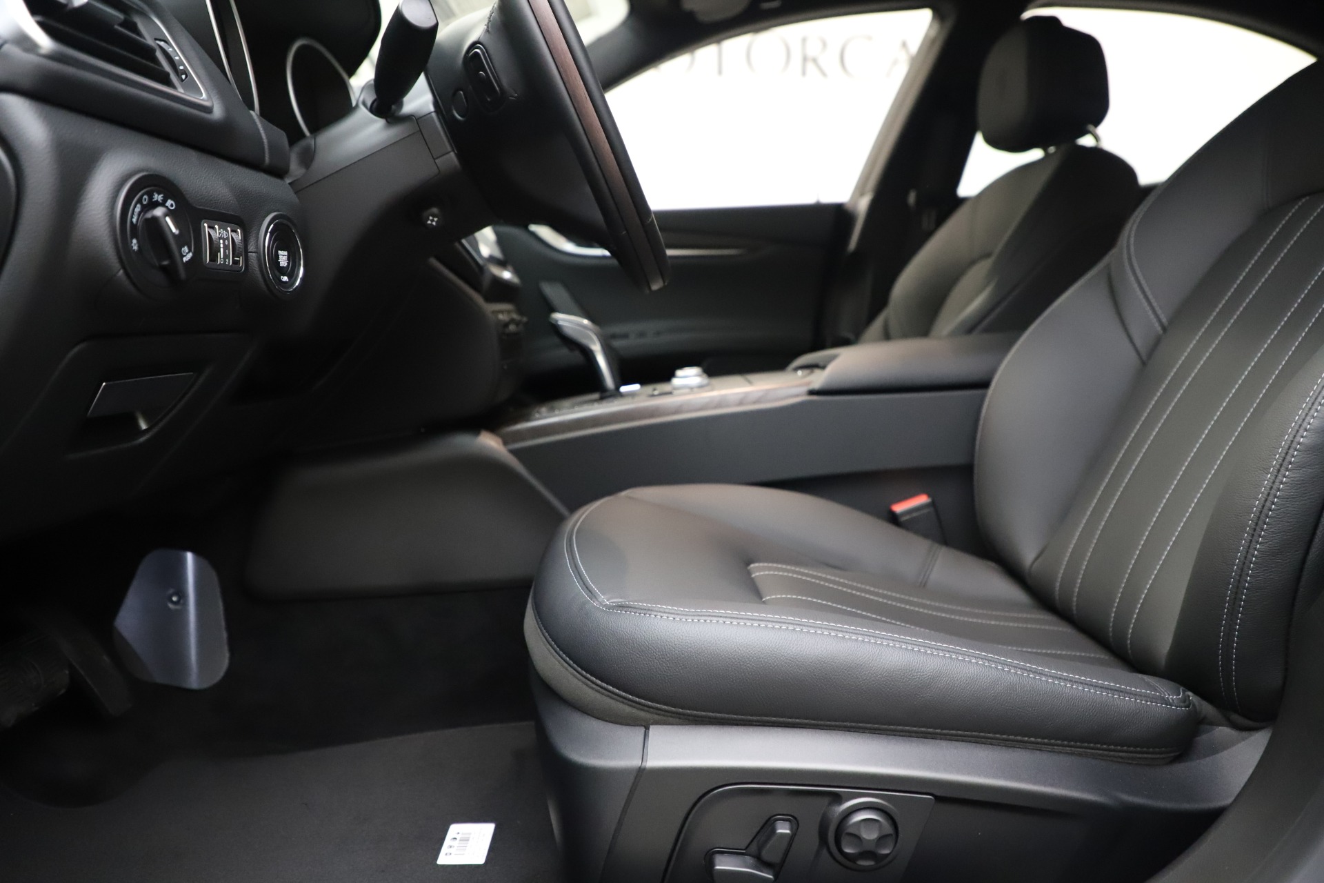 New-2019-Maserati-Ghibli-S-Q4