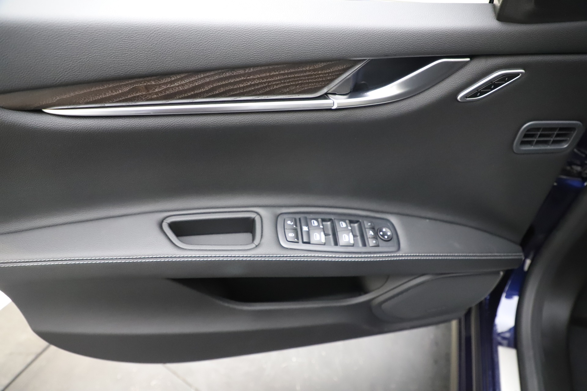 New-2019-Maserati-Ghibli-S-Q4