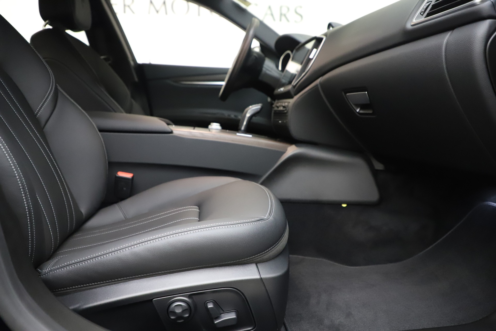 New-2019-Maserati-Ghibli-S-Q4