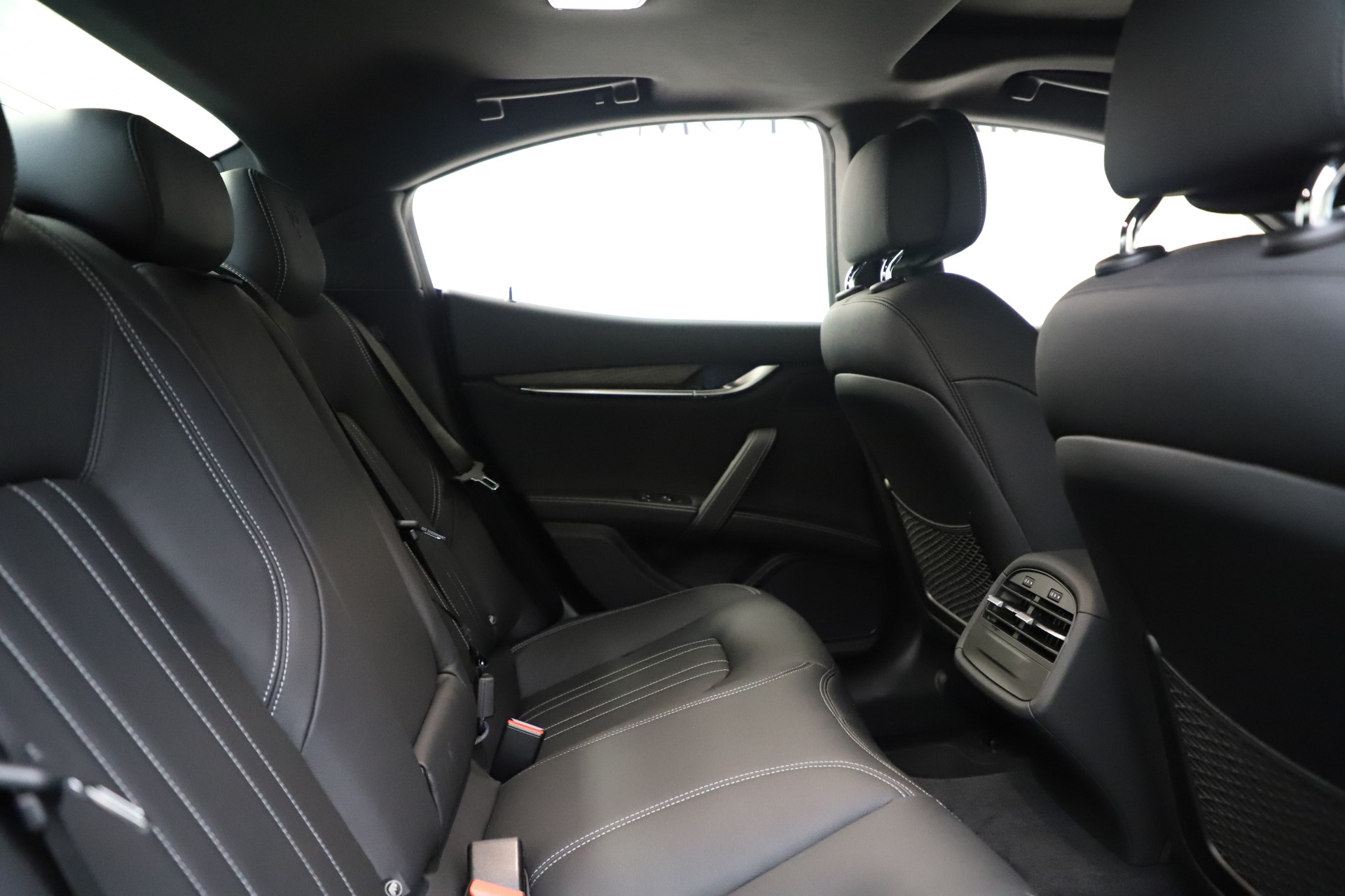 New-2019-Maserati-Ghibli-S-Q4