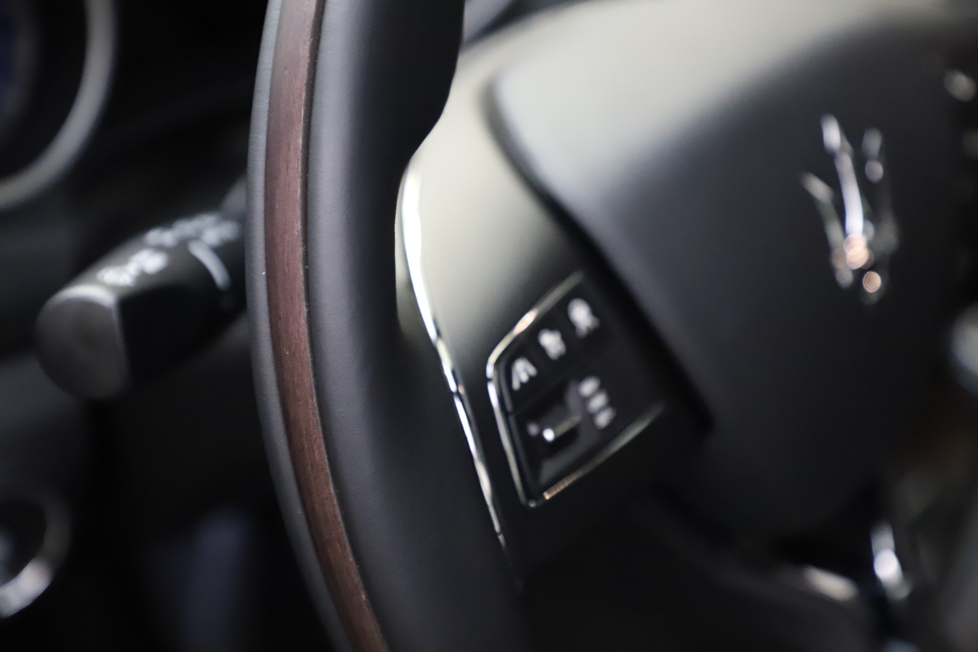 New-2019-Maserati-Ghibli-S-Q4