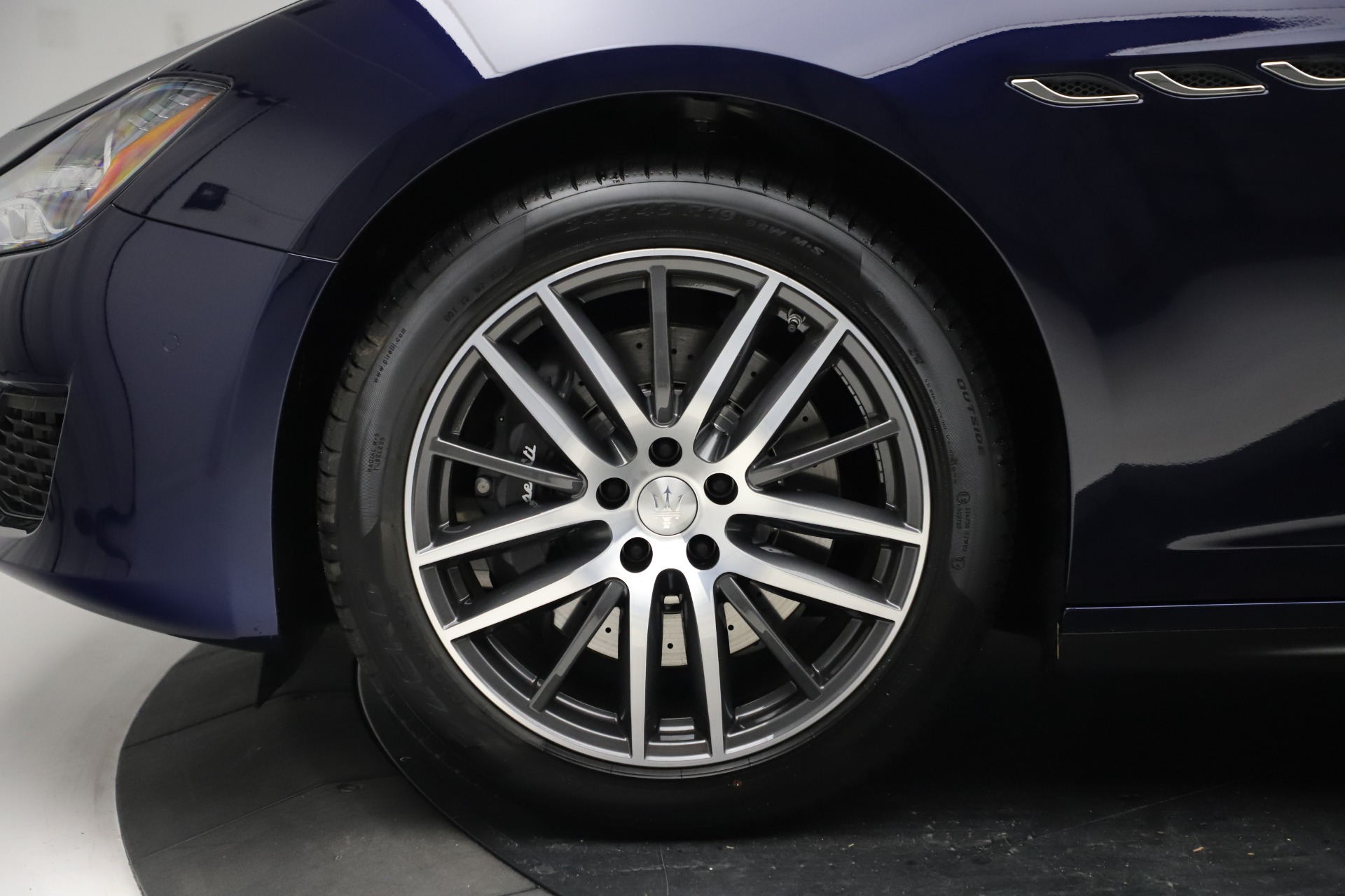 New-2019-Maserati-Ghibli-S-Q4