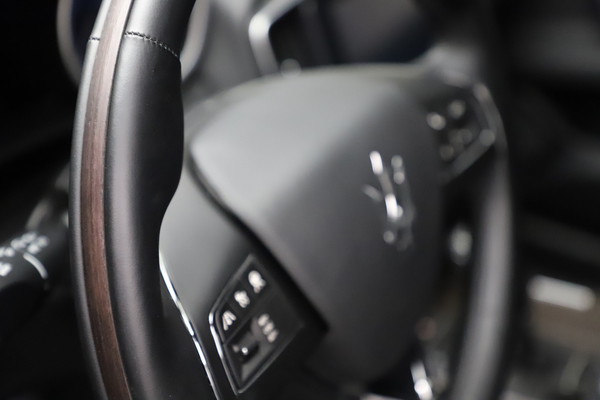 New-2019-Maserati-Ghibli-S-Q4