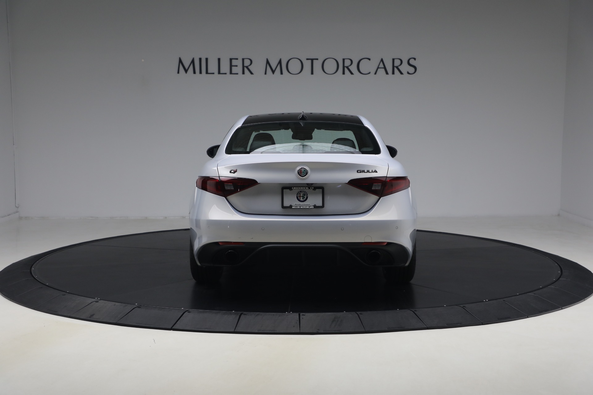 Used-2020-Alfa-Romeo-Giulia-Ti-Sport-Q4