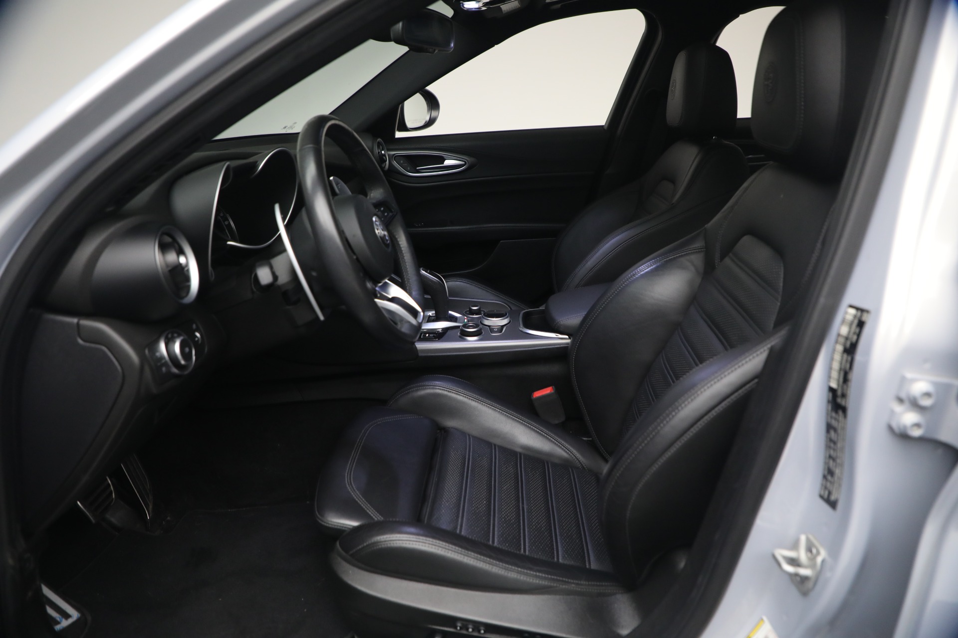 Used-2020-Alfa-Romeo-Giulia-Ti-Sport-Q4