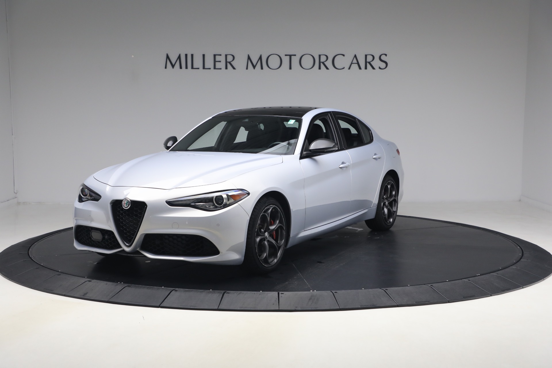 Used-2020-Alfa-Romeo-Giulia-Ti-Sport-Q4