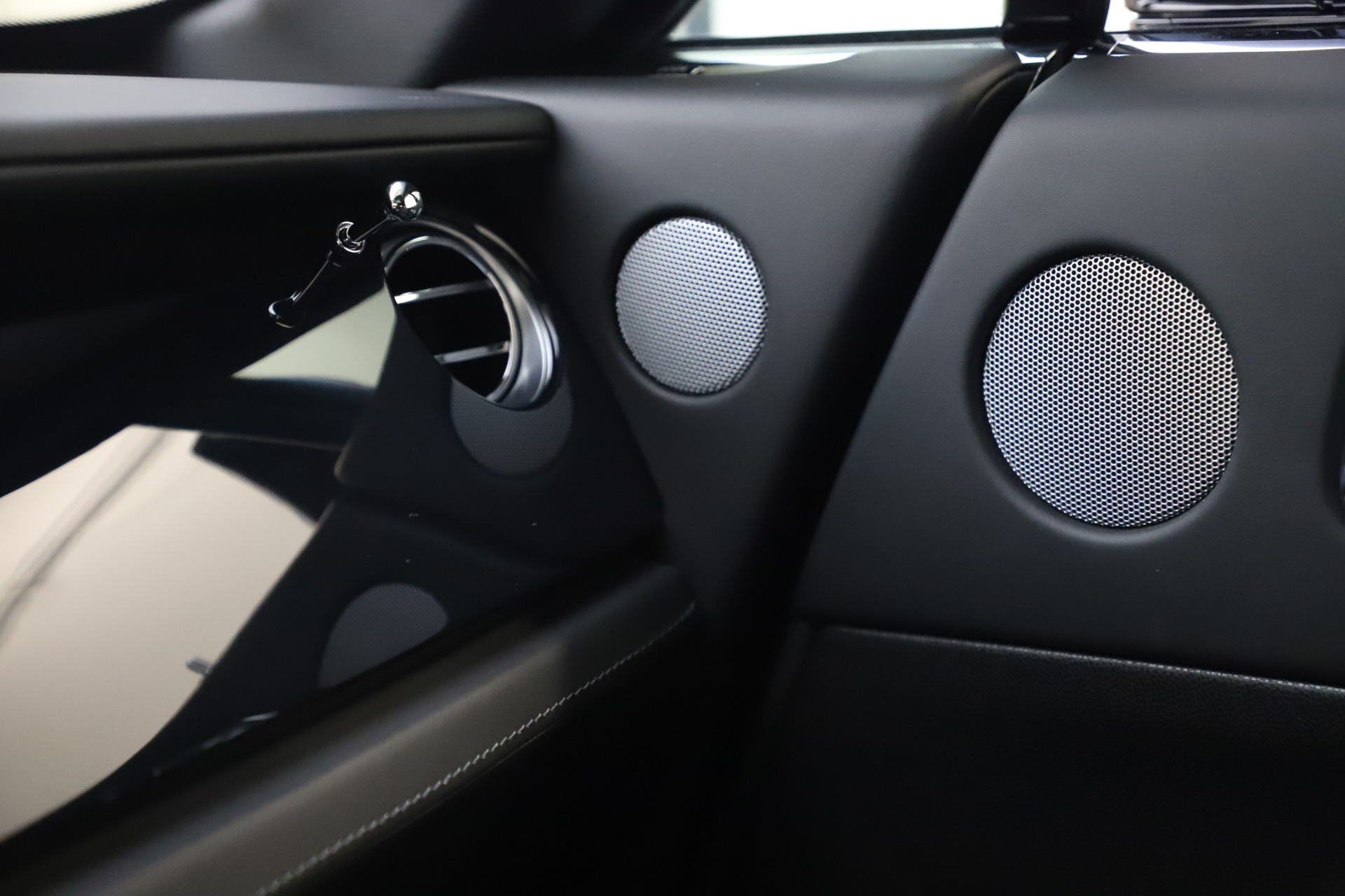 Used-2015-Rolls-Royce-Wraith