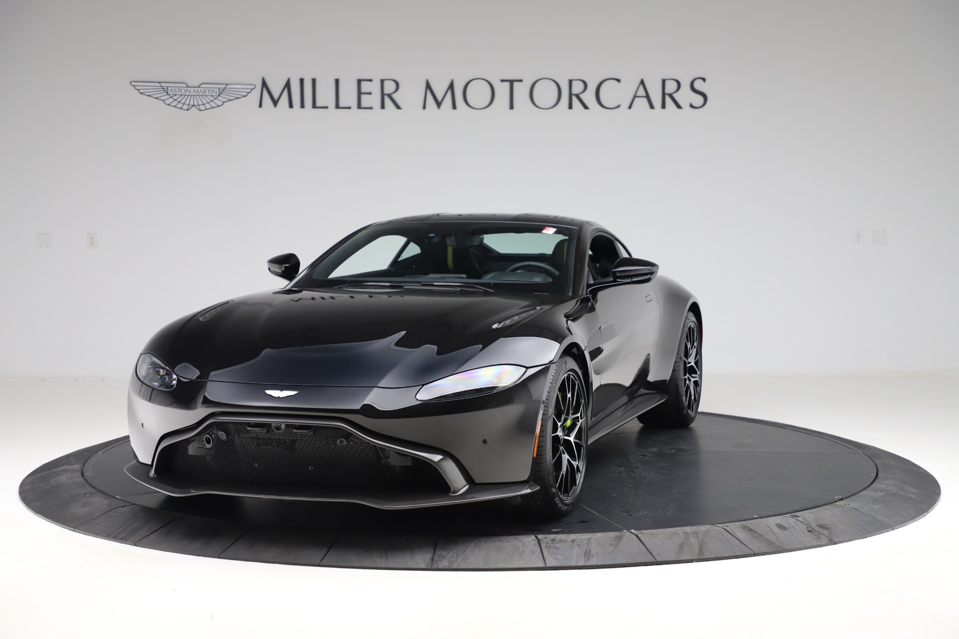 New-2020-Aston-Martin-Vantage-AMR-Coupe