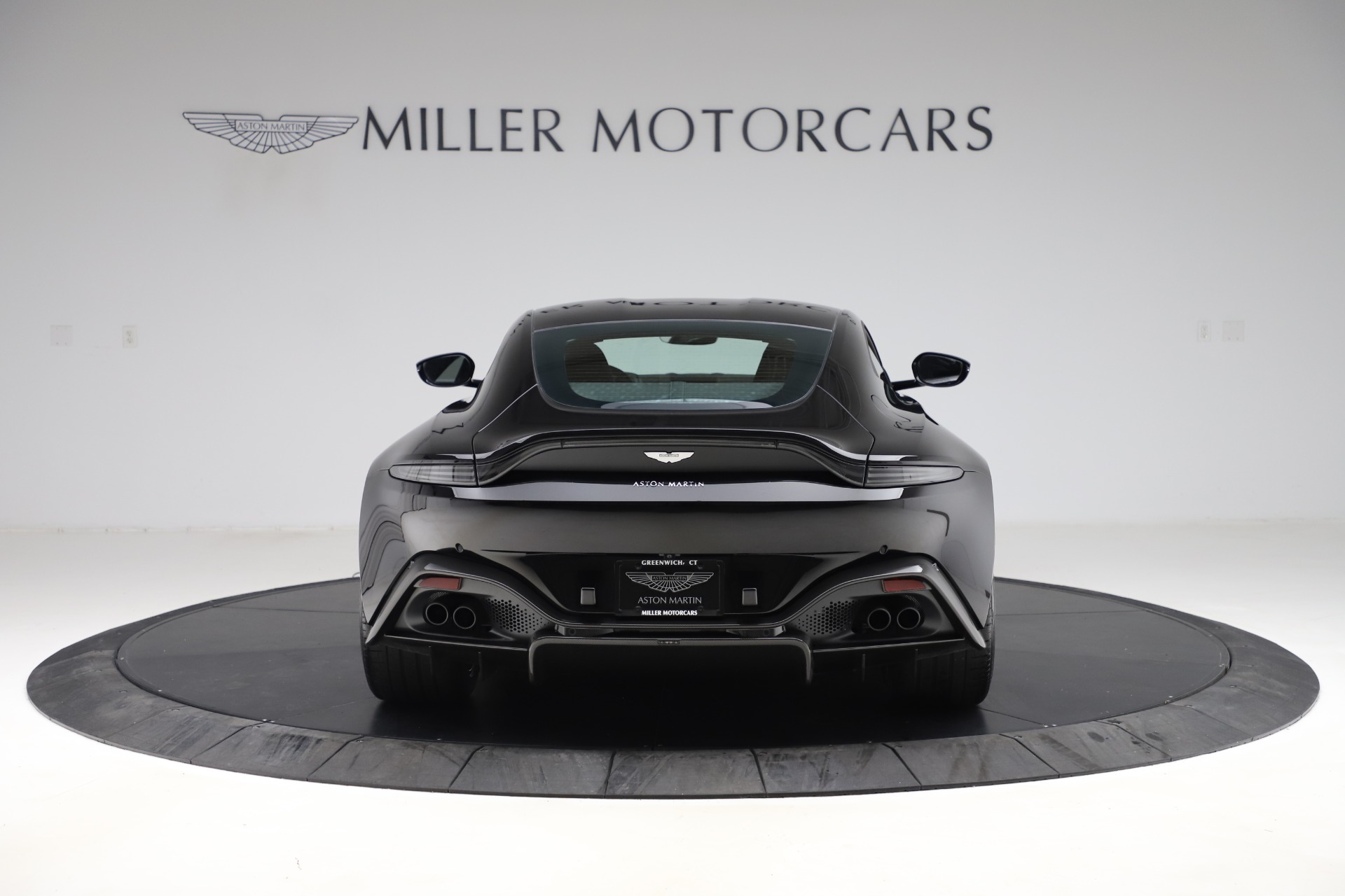 New-2020-Aston-Martin-Vantage-AMR-Coupe