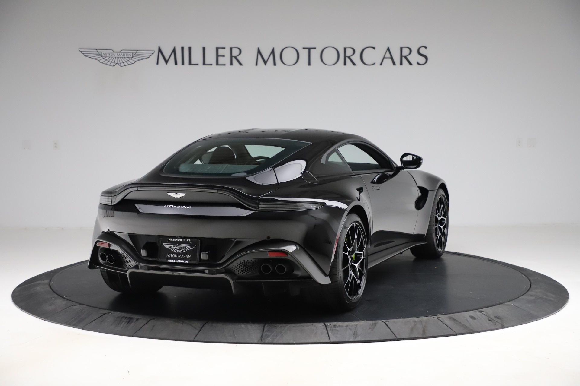 New-2020-Aston-Martin-Vantage-AMR-Coupe