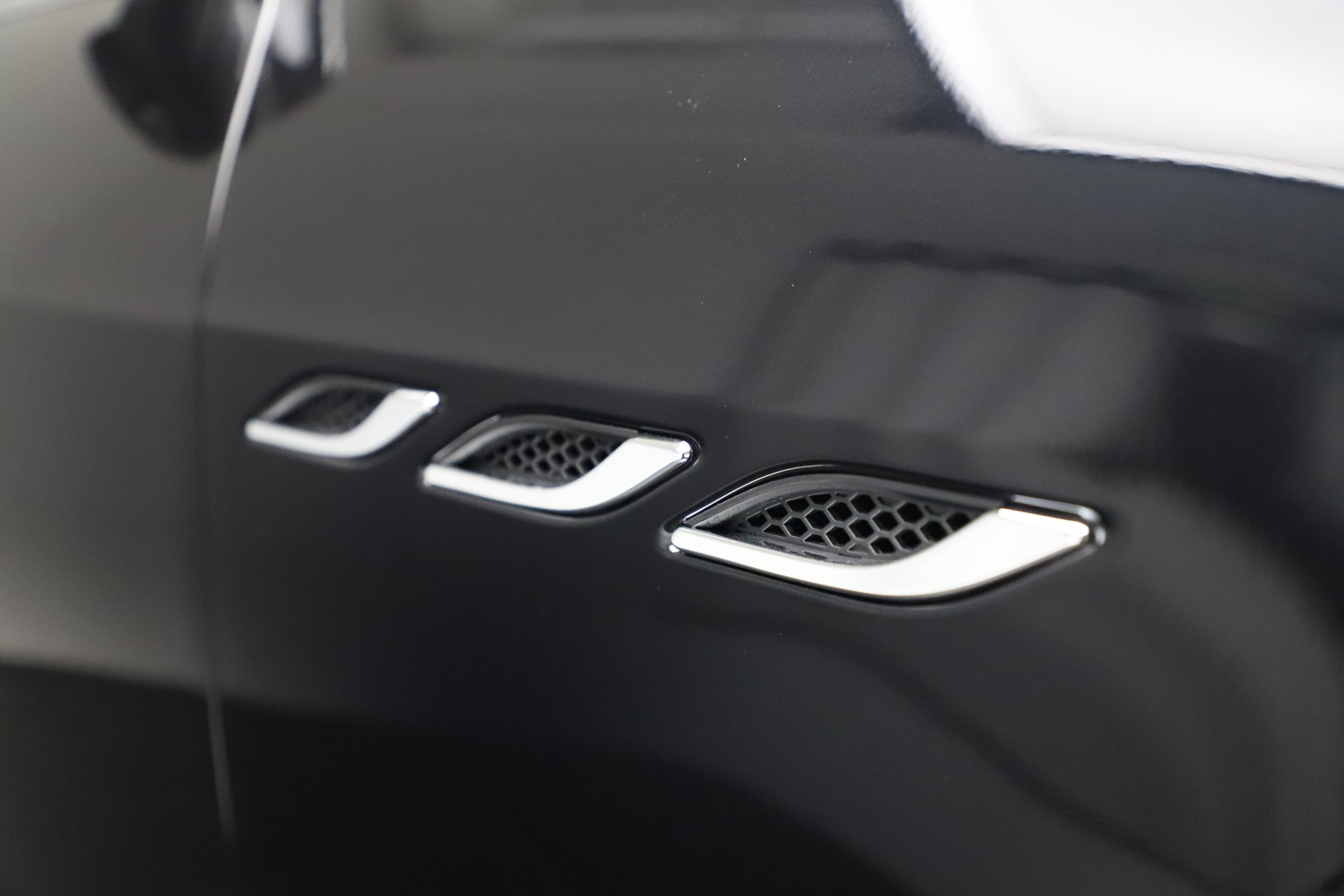 New-2019-Maserati-Ghibli-S-Q4-GranSport