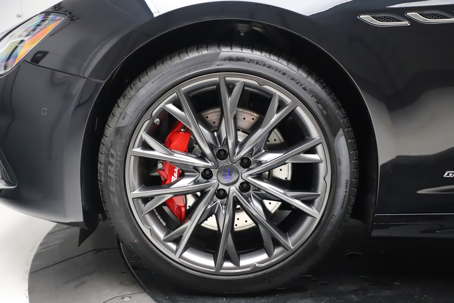 New-2019-Maserati-Ghibli-S-Q4-GranSport