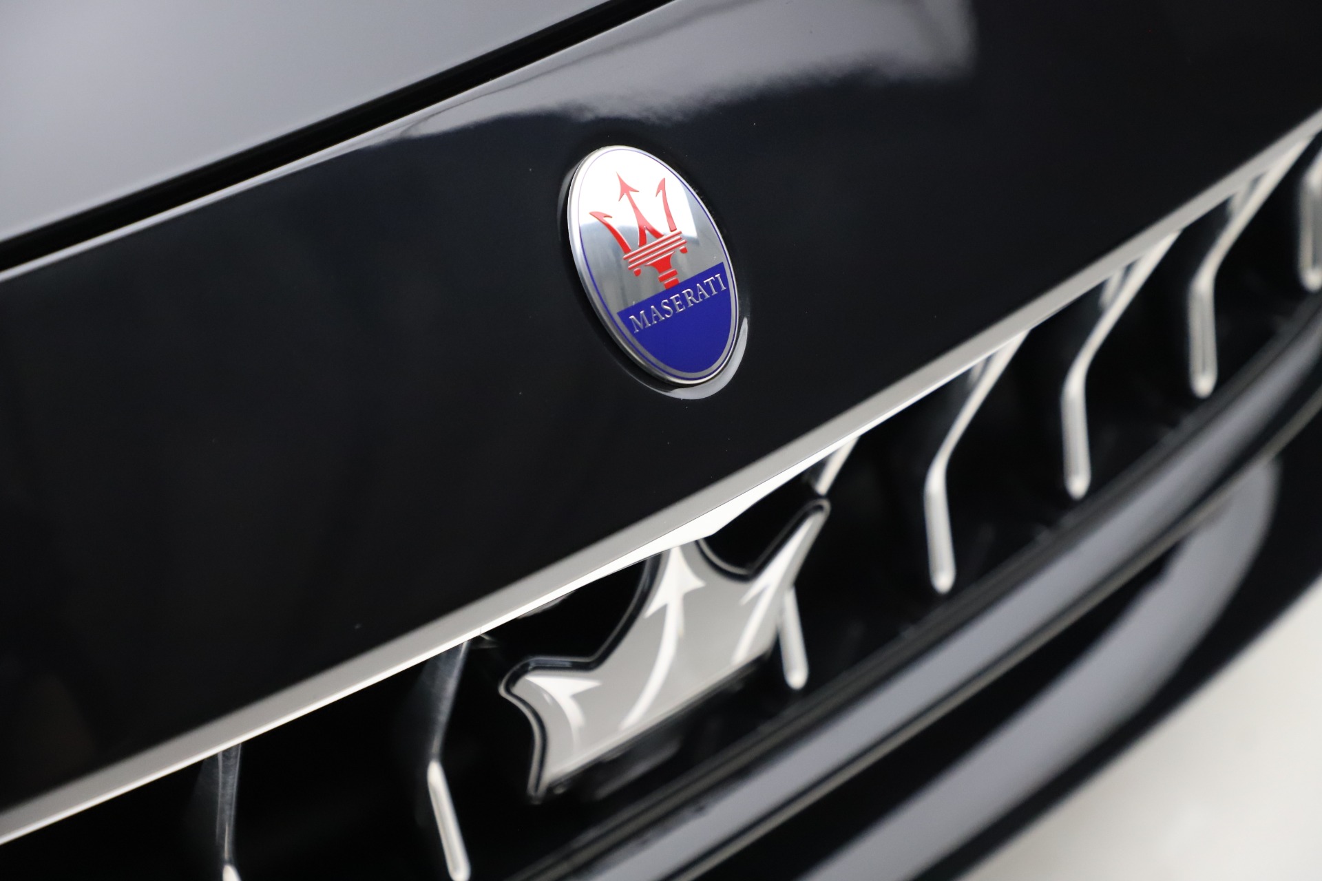 New-2019-Maserati-Ghibli-S-Q4-GranSport