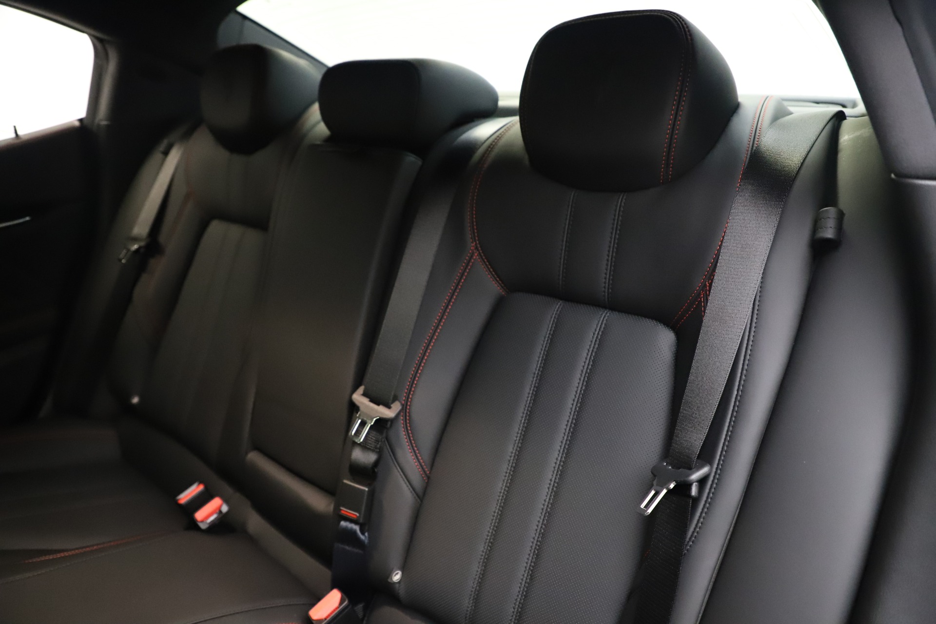 New-2019-Maserati-Ghibli-S-Q4-GranSport