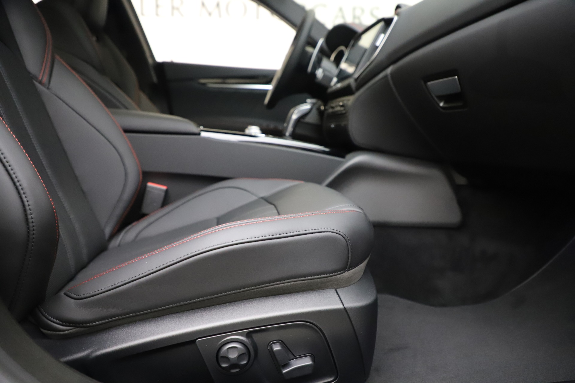 New-2019-Maserati-Ghibli-S-Q4-GranSport