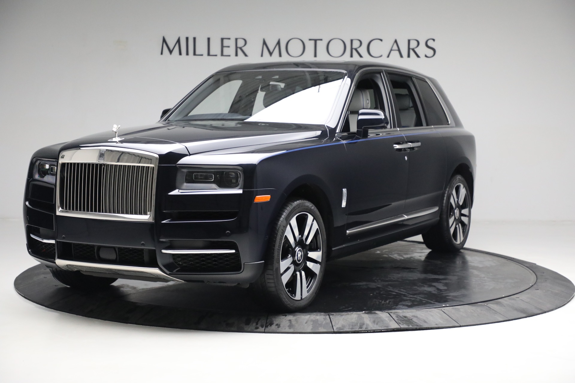 Used-2019-Rolls-Royce-Cullinan