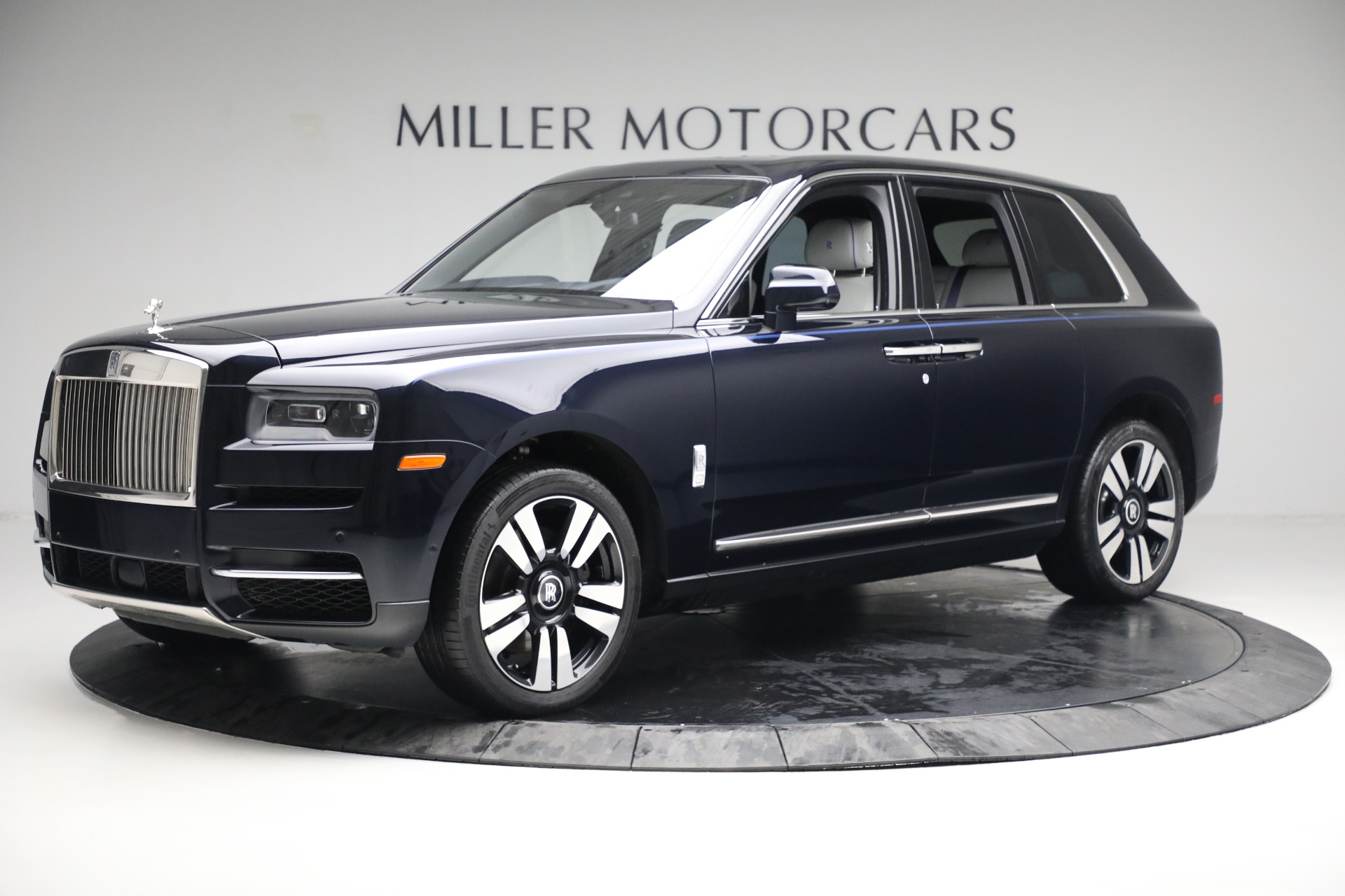 Used-2019-Rolls-Royce-Cullinan