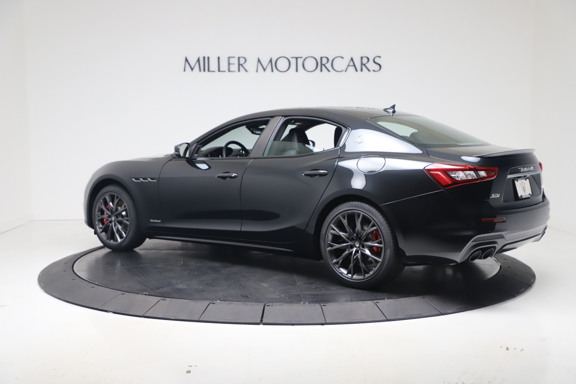 New-2020-Maserati-Ghibli-S-Q4-GranSport