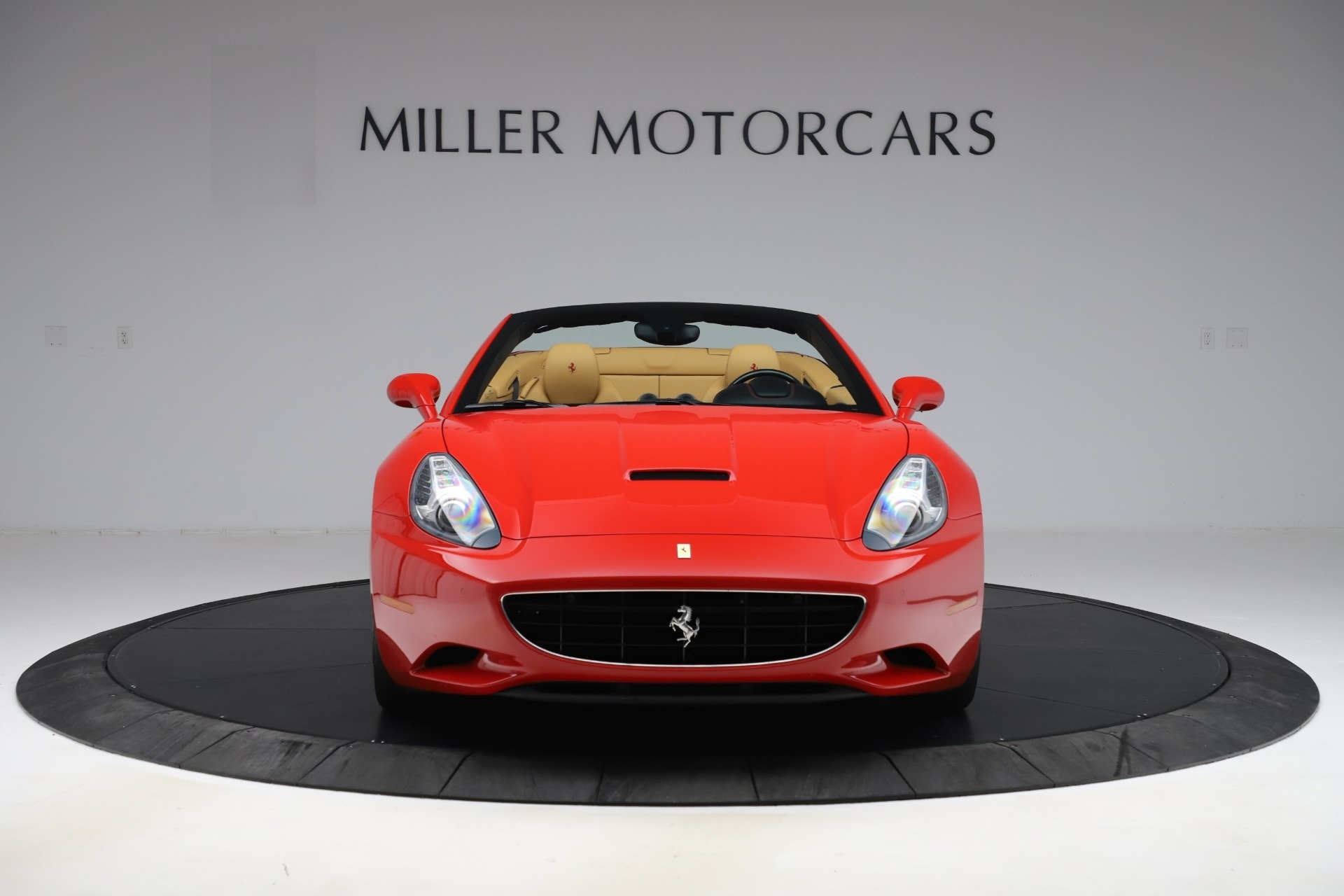 Used-2014-Ferrari-California-30