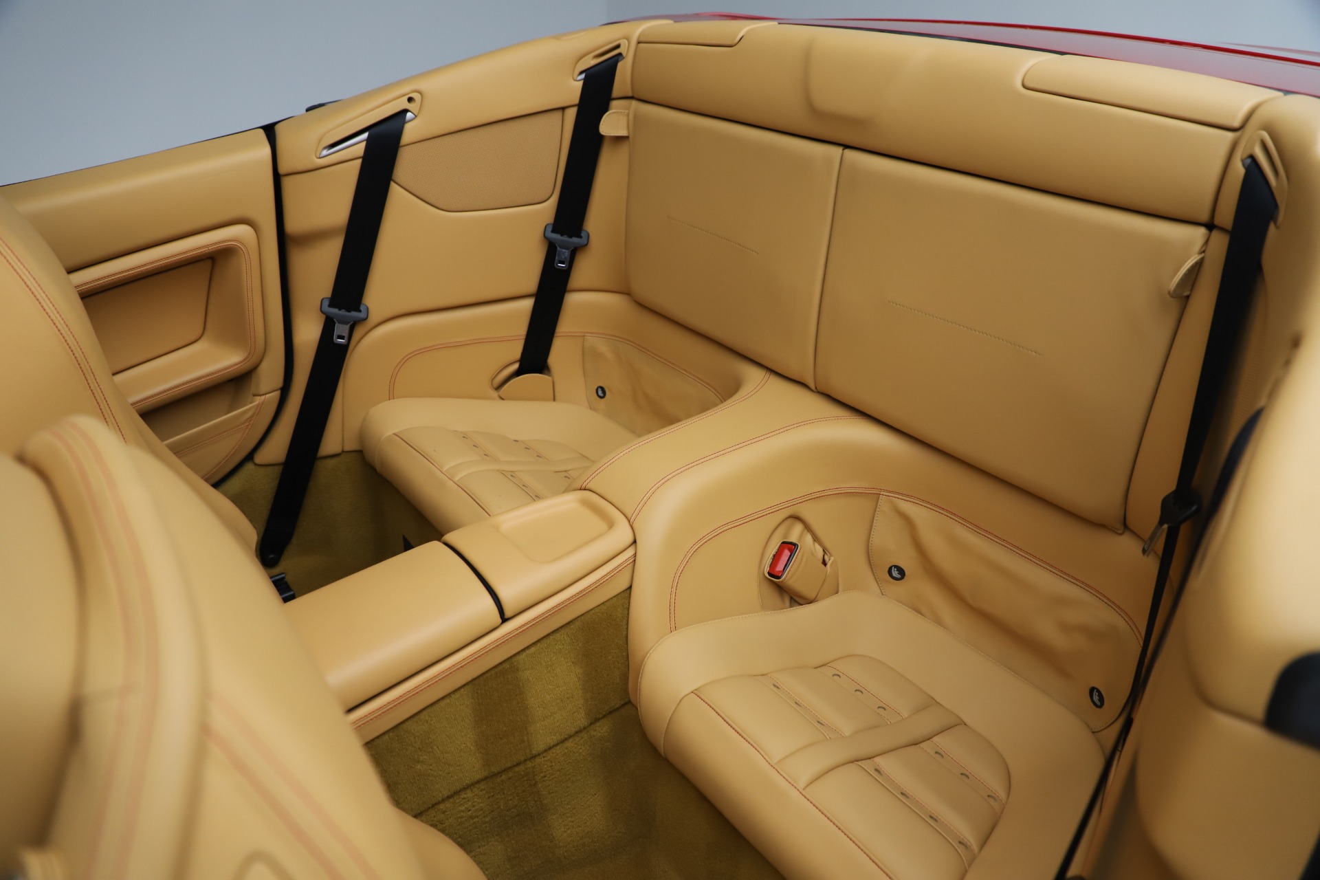 Used-2014-Ferrari-California-30