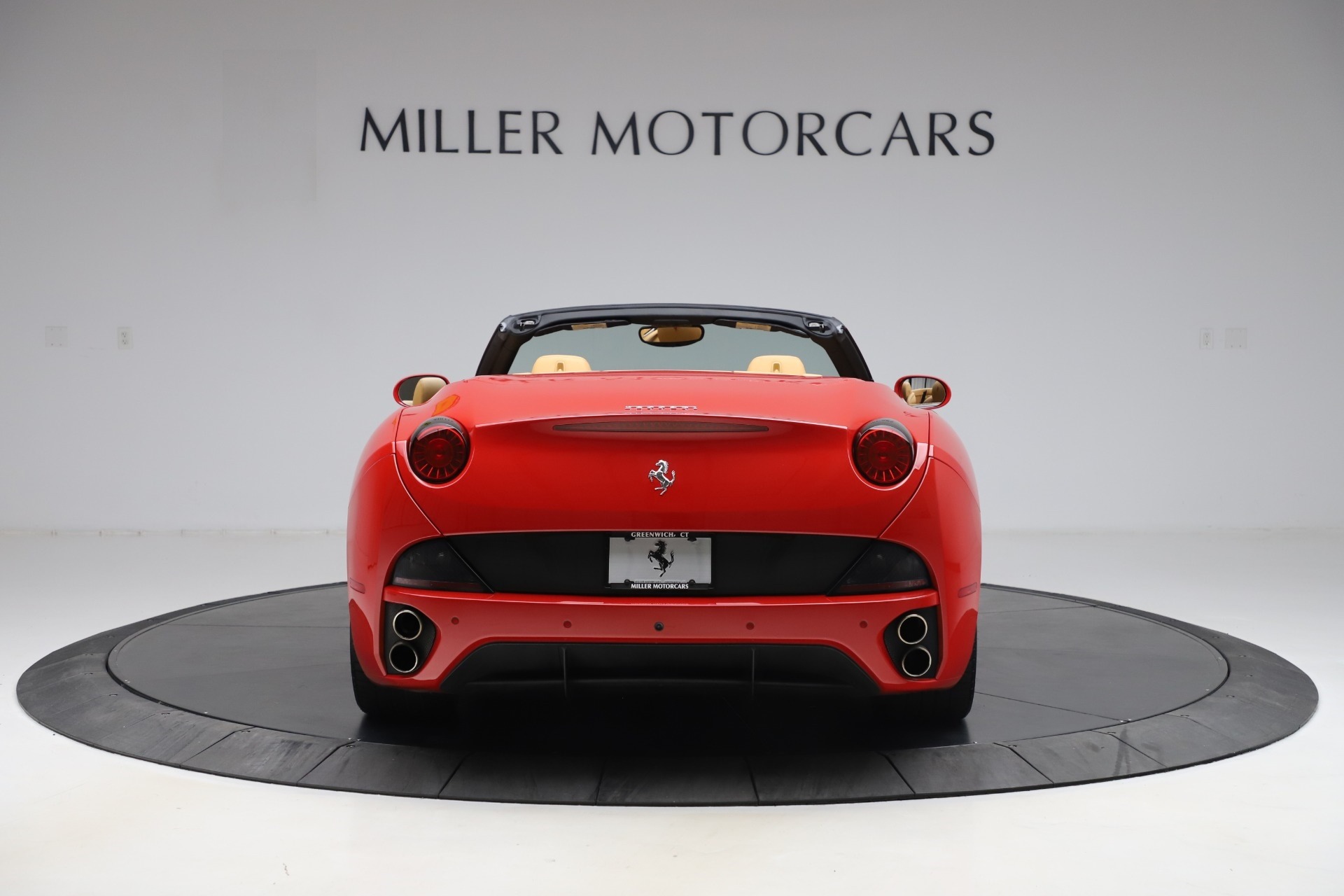 Used-2014-Ferrari-California-30