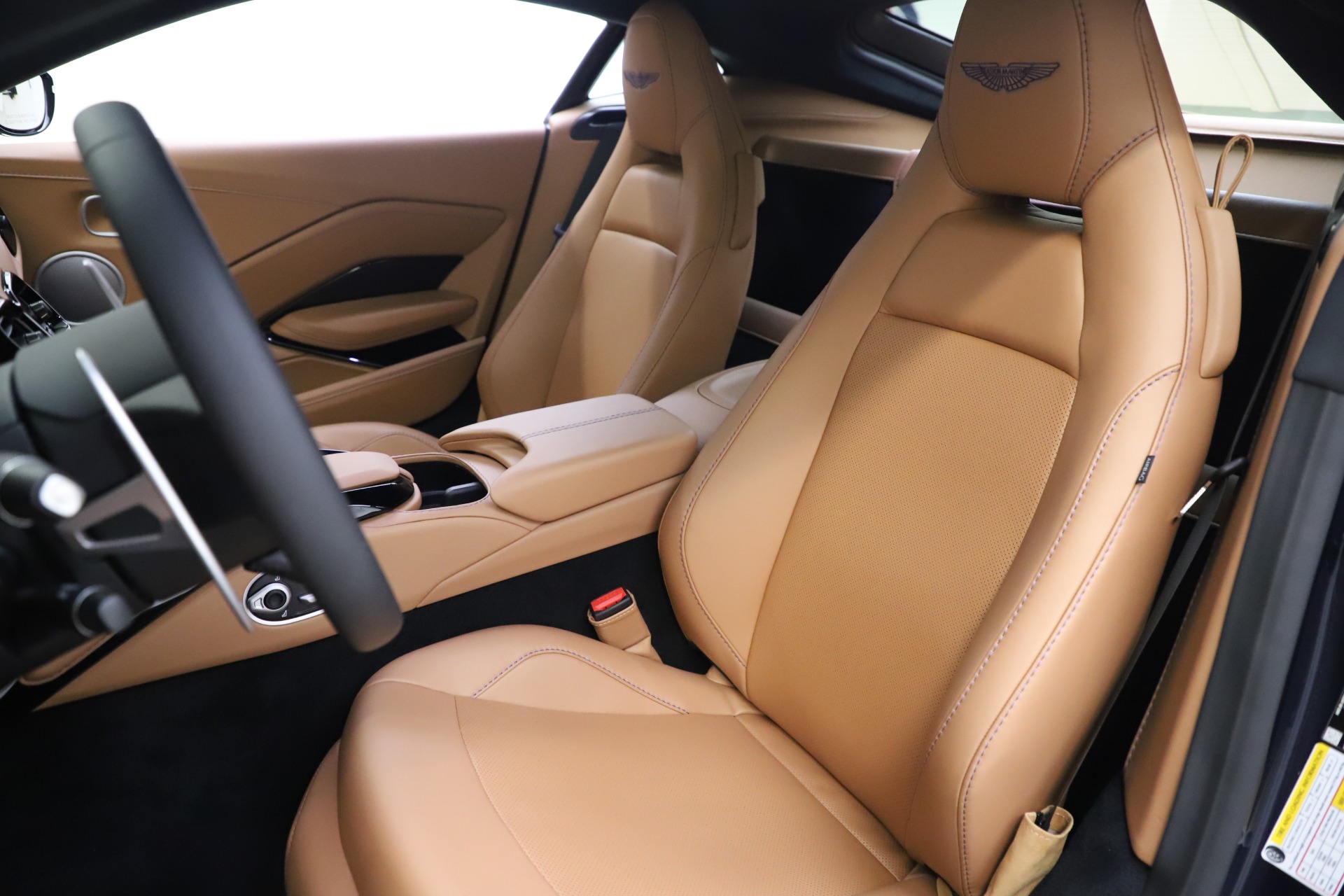 New-2020-Aston-Martin-Vantage-Coupe