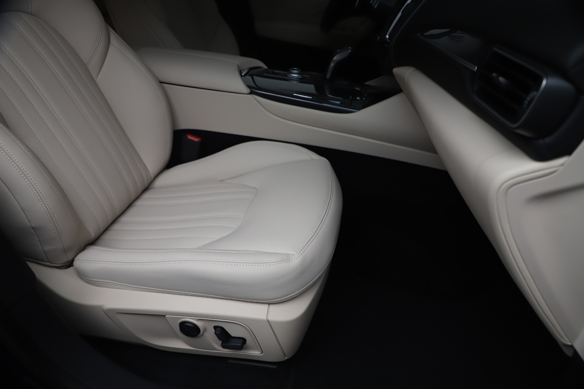 New-2020-Maserati-Levante-S-Q4-GranLusso