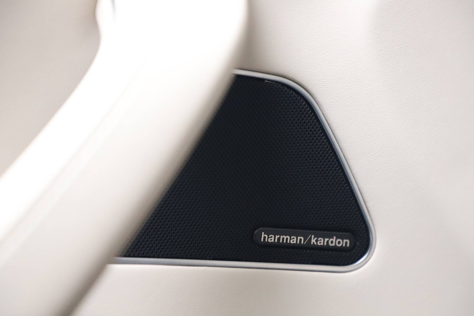 New-2020-Maserati-Levante-S-Q4-GranLusso