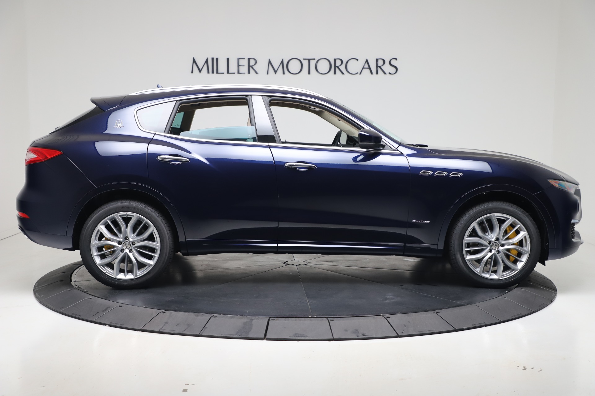 New-2020-Maserati-Levante-S-Q4-GranLusso