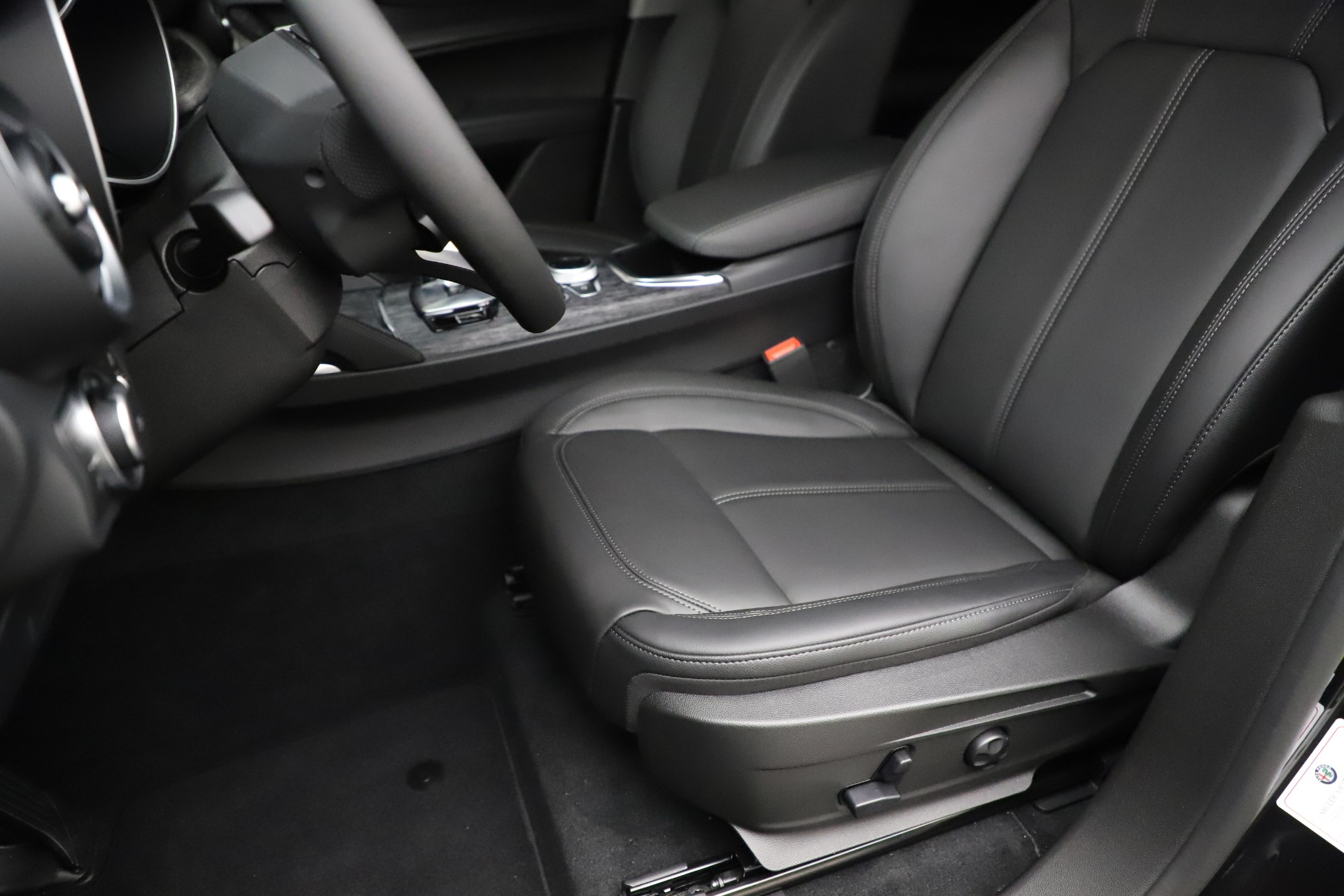 New-2020-Alfa-Romeo-Stelvio-Sport-Q4