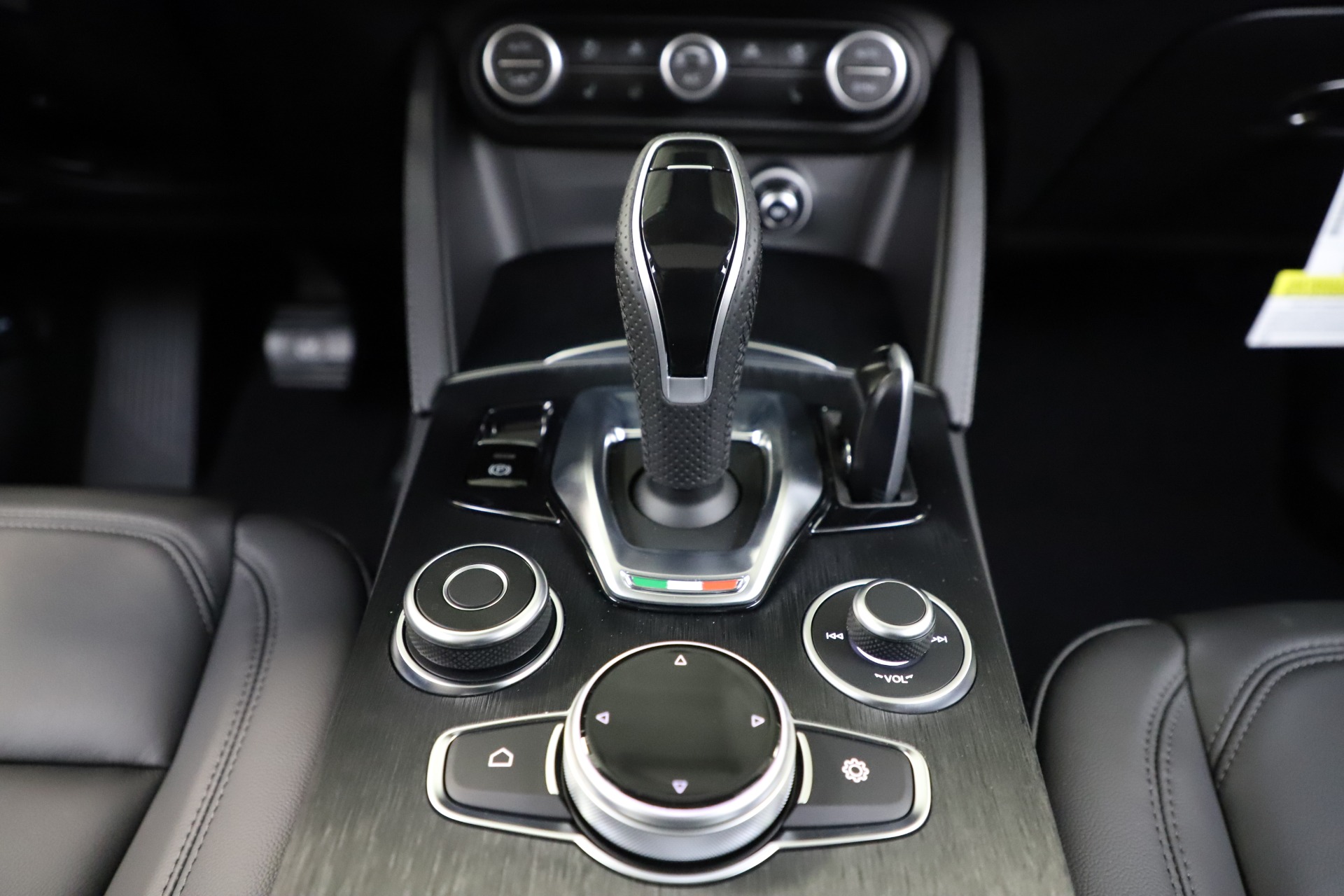 New-2020-Alfa-Romeo-Stelvio-Sport-Q4