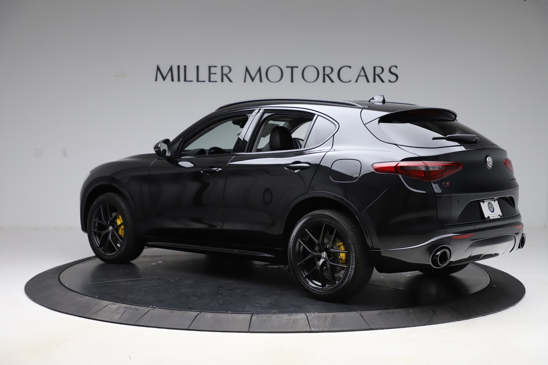 New-2020-Alfa-Romeo-Stelvio-Sport-Q4