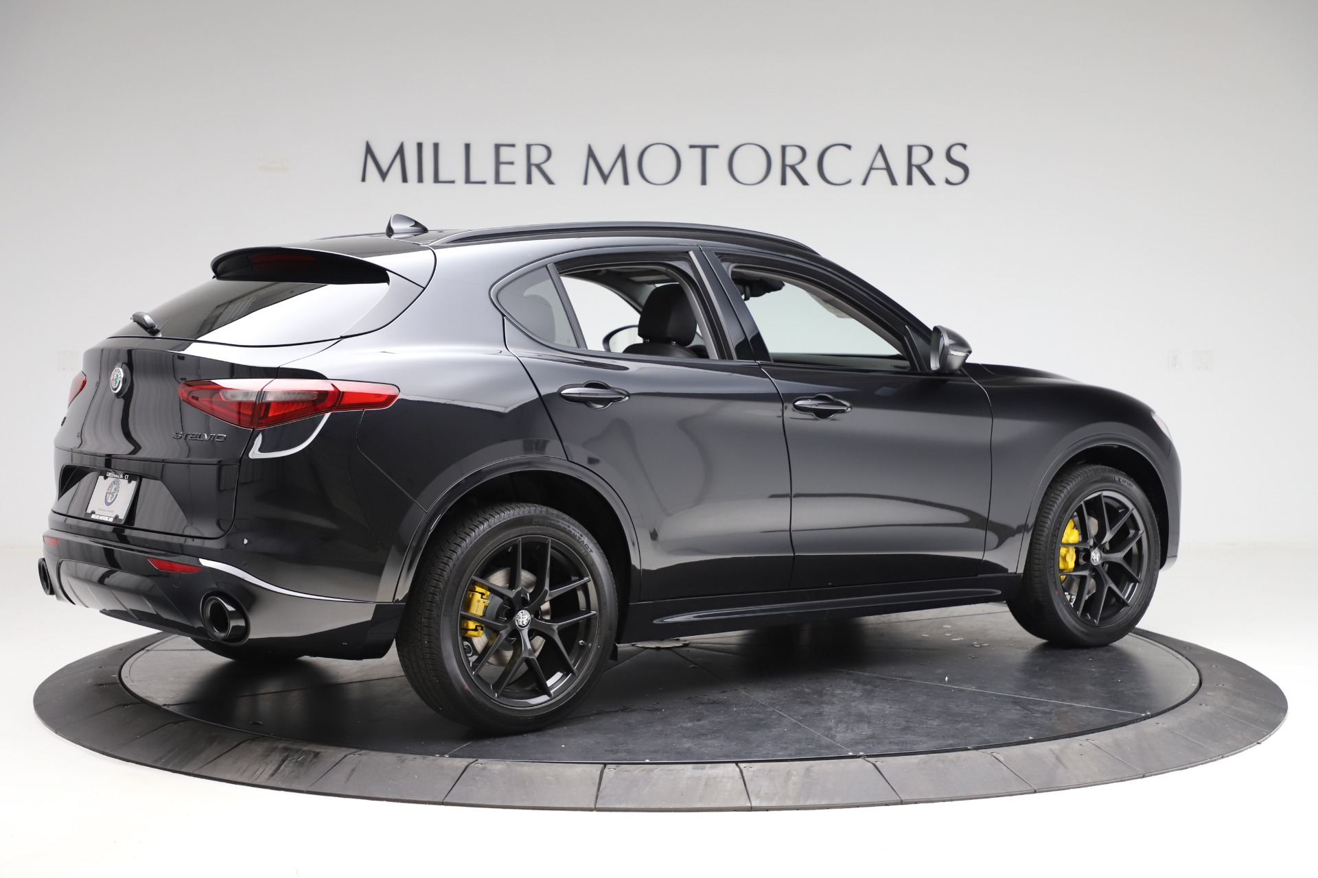 New-2020-Alfa-Romeo-Stelvio-Sport-Q4