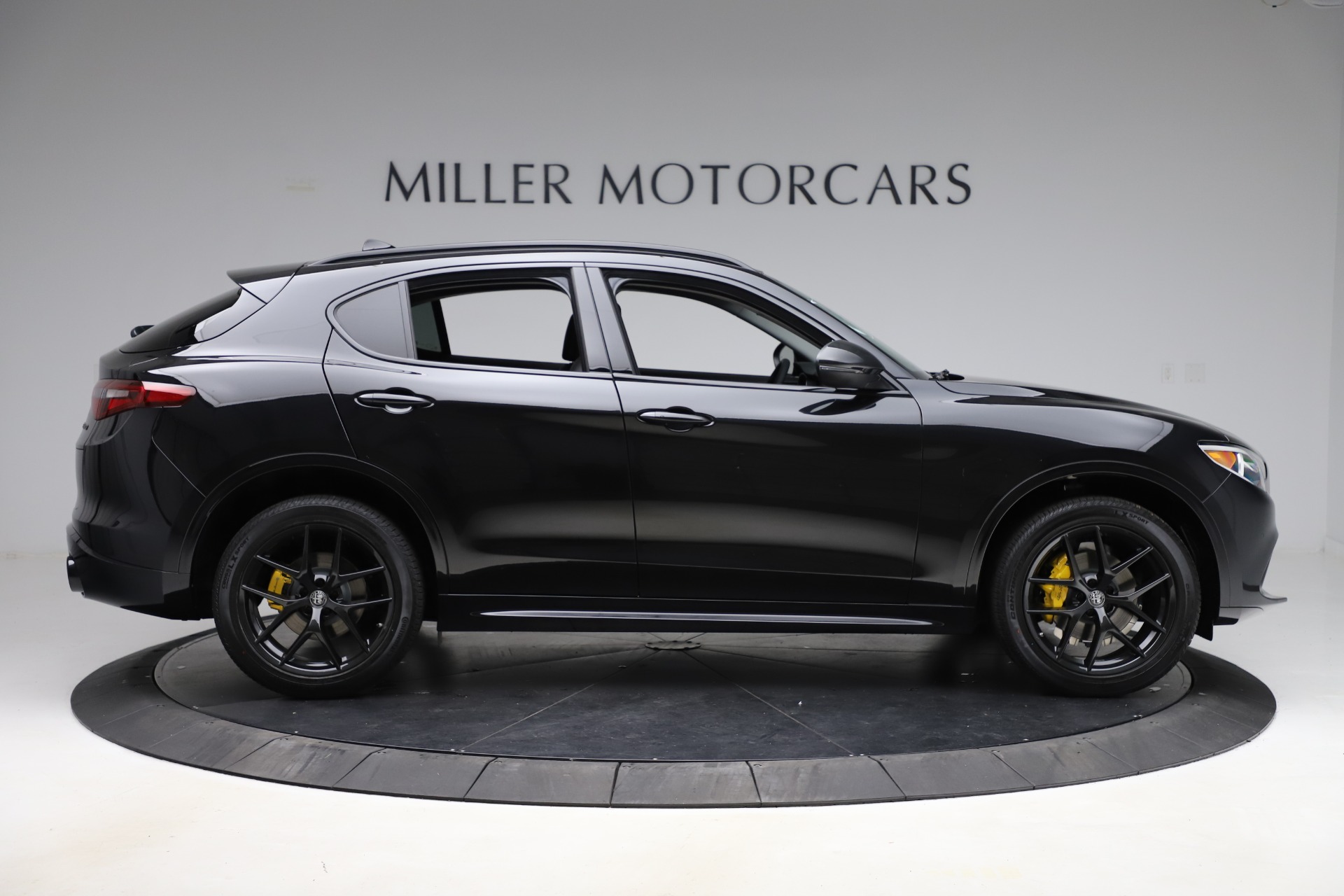 New-2020-Alfa-Romeo-Stelvio-Sport-Q4