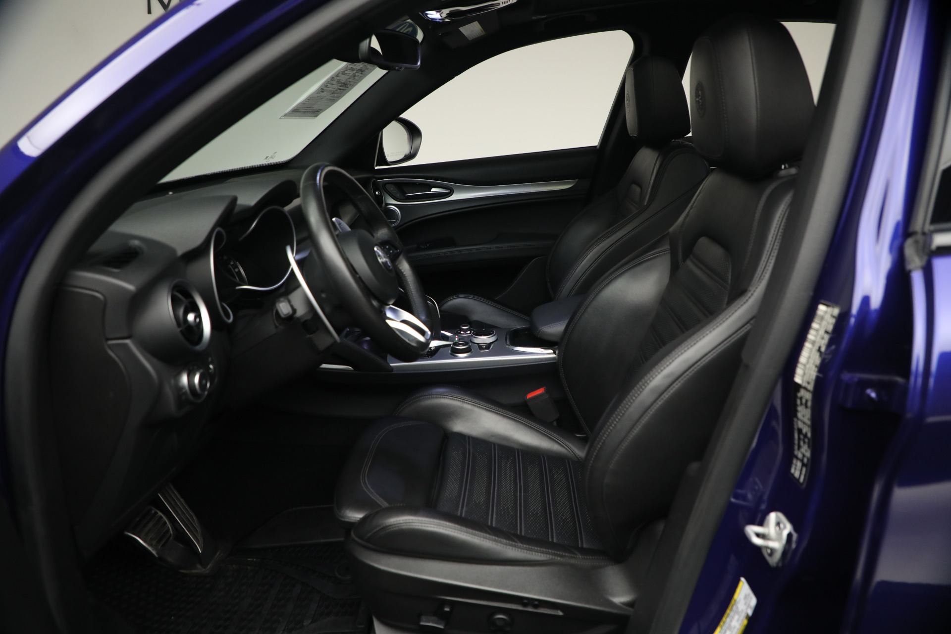 Used-2020-Alfa-Romeo-Stelvio-Ti-Sport-Q4
