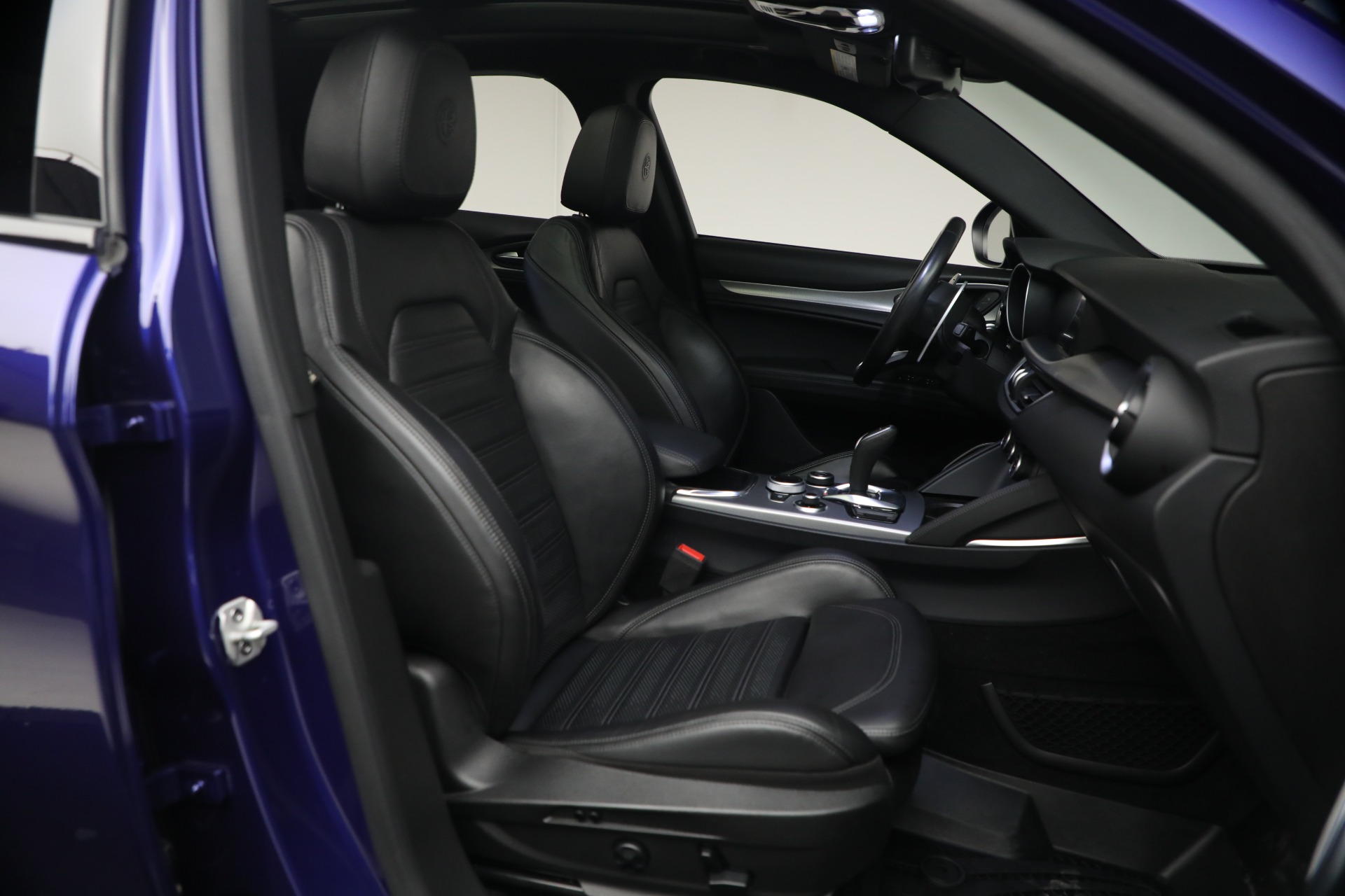 Used-2020-Alfa-Romeo-Stelvio-Ti-Sport-Q4