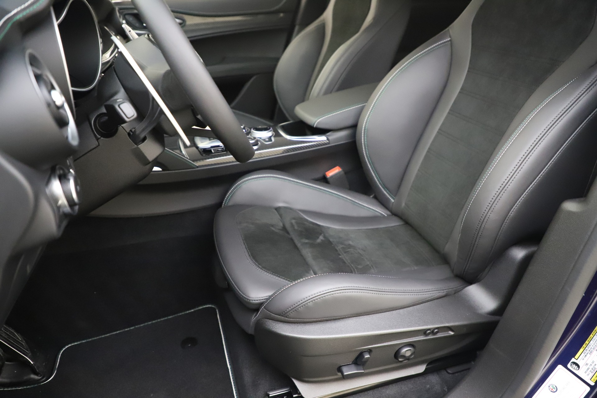 New-2020-Alfa-Romeo-Stelvio-Quadrifoglio