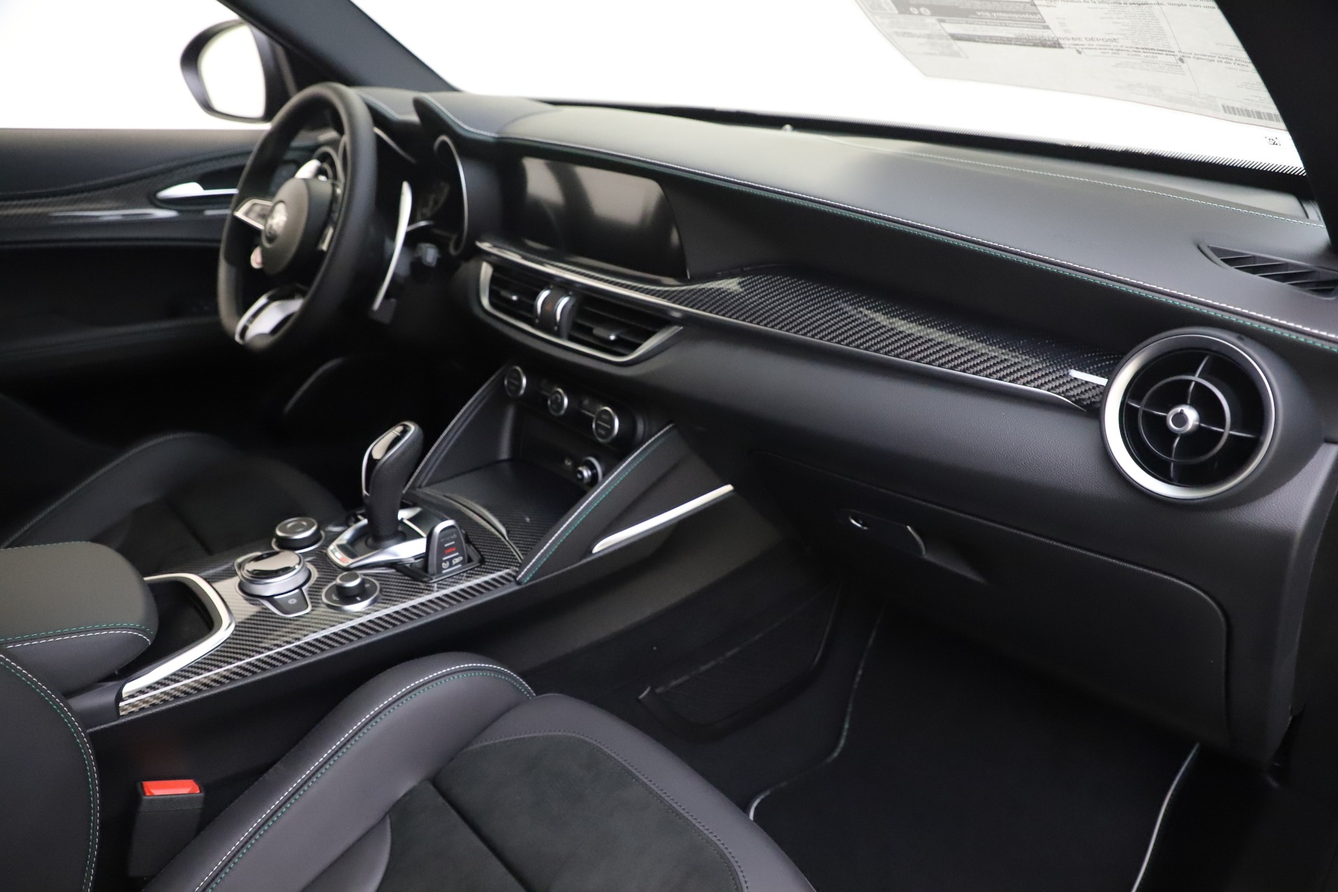 New-2020-Alfa-Romeo-Stelvio-Quadrifoglio