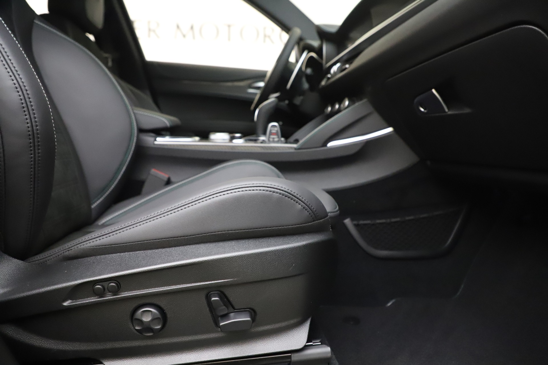 New-2020-Alfa-Romeo-Stelvio-Quadrifoglio