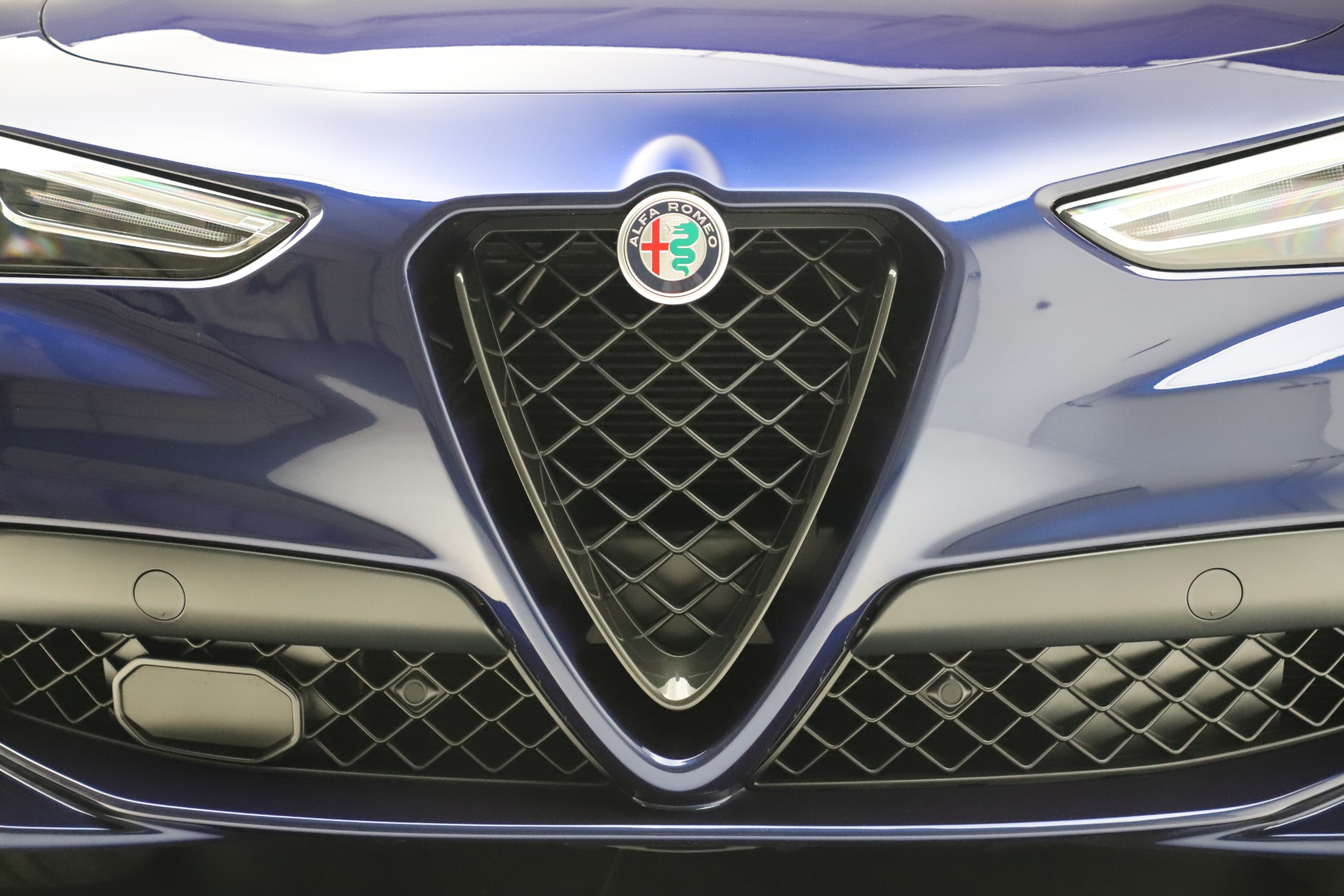 New-2020-Alfa-Romeo-Stelvio-Quadrifoglio