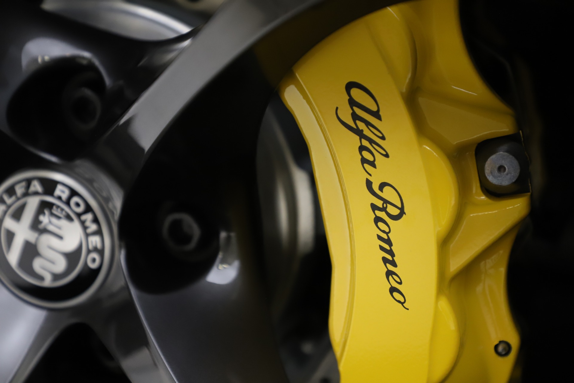 New-2020-Alfa-Romeo-Stelvio-Quadrifoglio